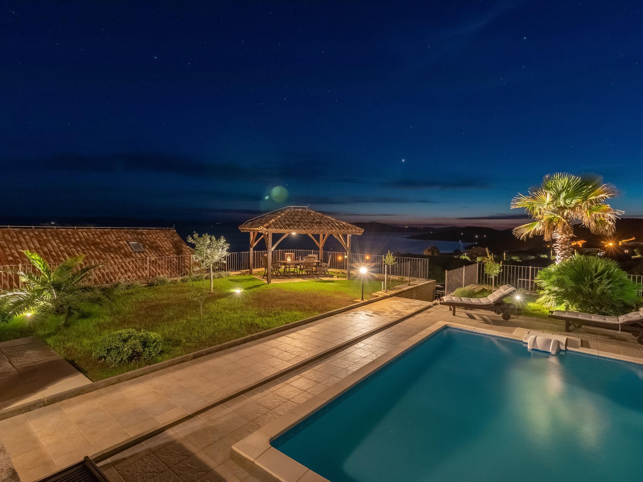 Photo 4 - Maison de 3 chambres à Preko avec piscine privée et jardin