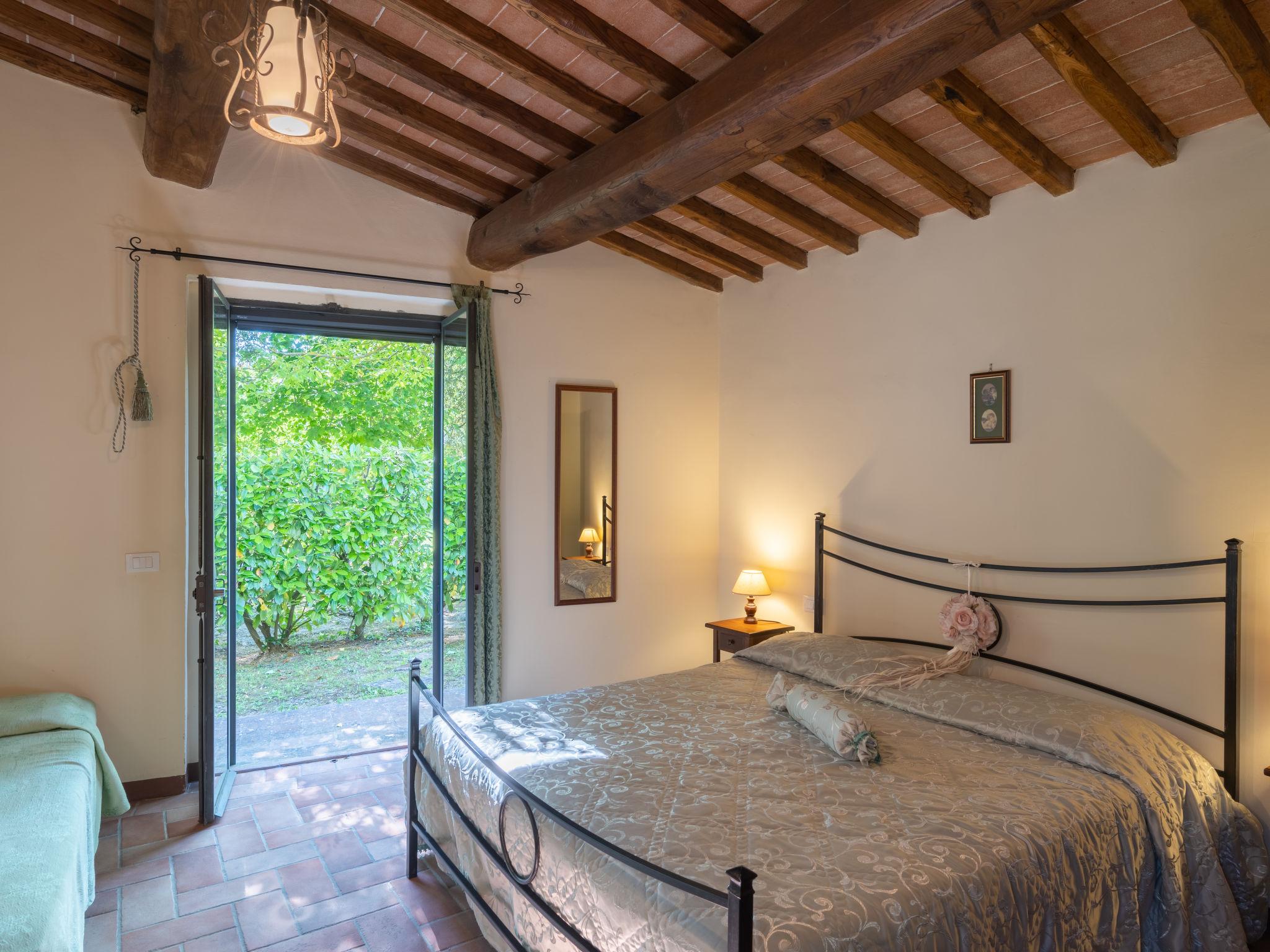 Foto 16 - Casa con 3 camere da letto a San Gimignano con piscina privata e giardino