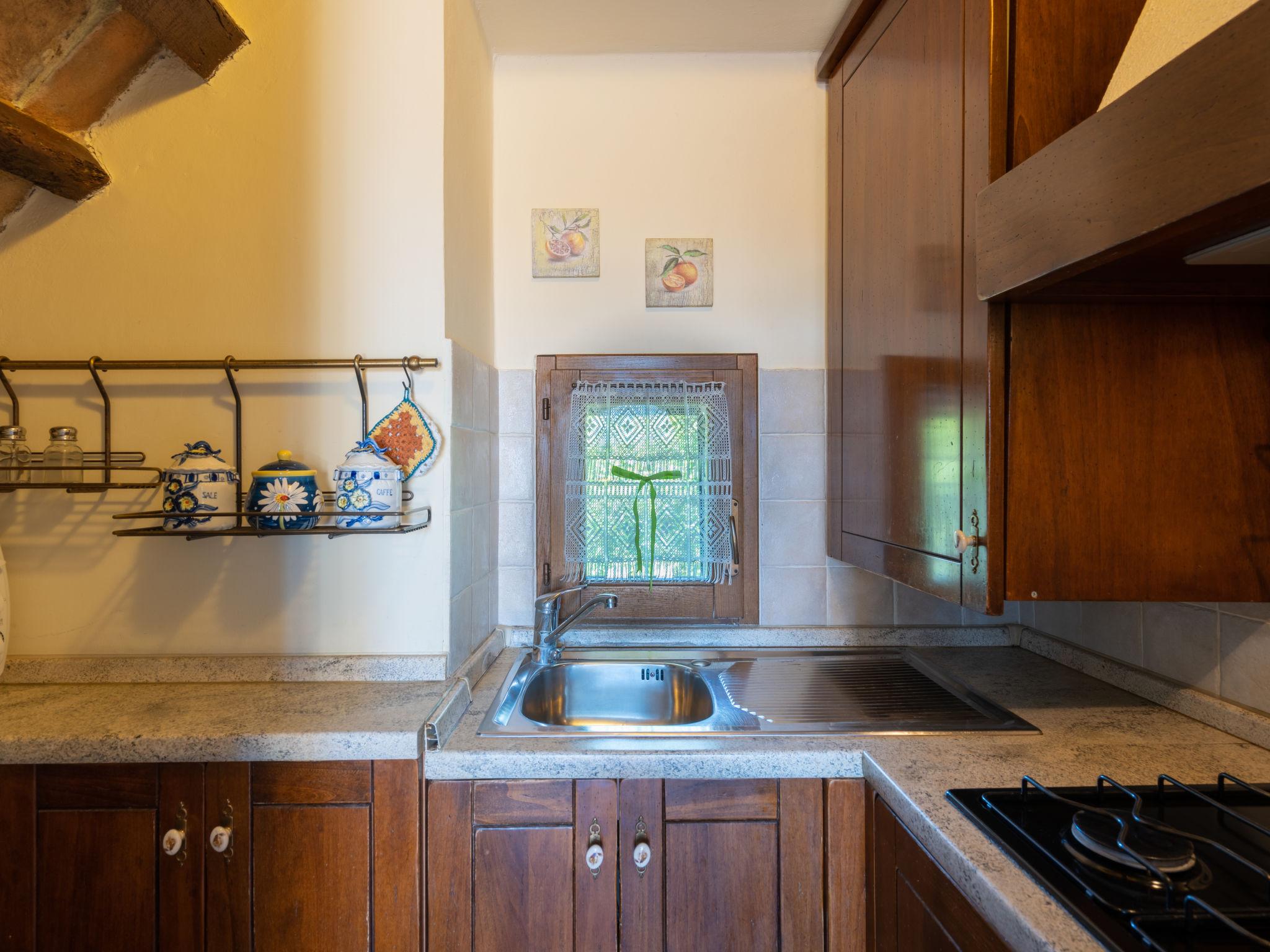 Foto 8 - Haus mit 3 Schlafzimmern in San Gimignano mit privater pool und garten
