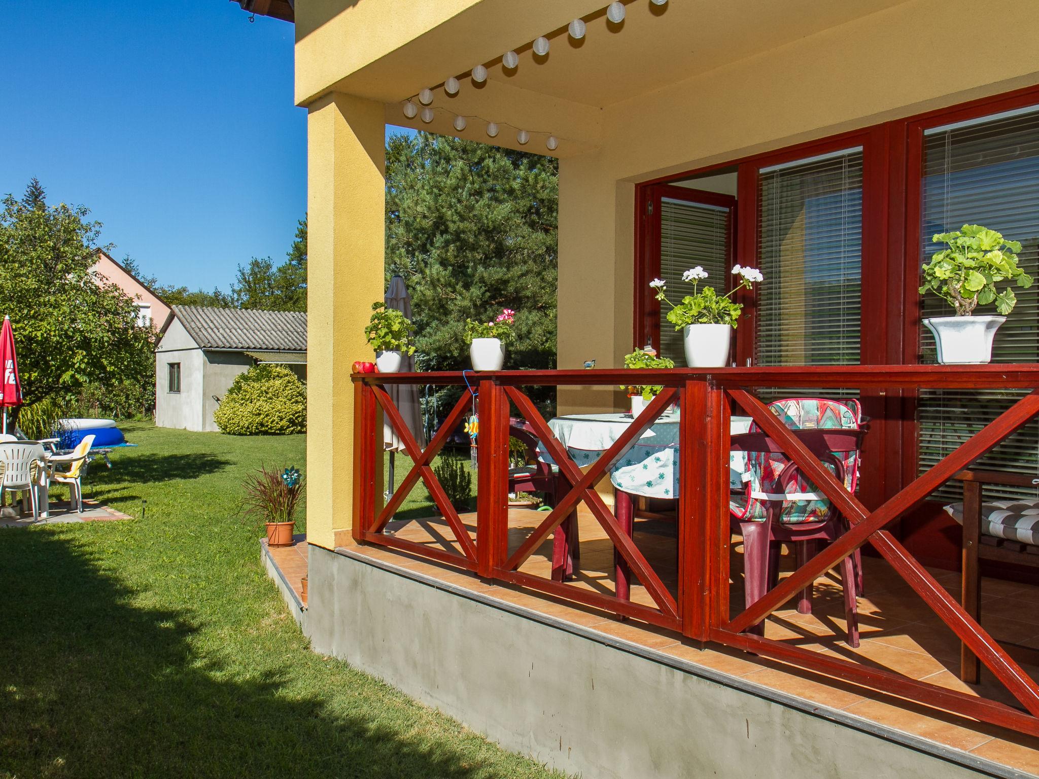 Photo 17 - Maison de 3 chambres à Balatonkeresztúr avec piscine privée et jardin