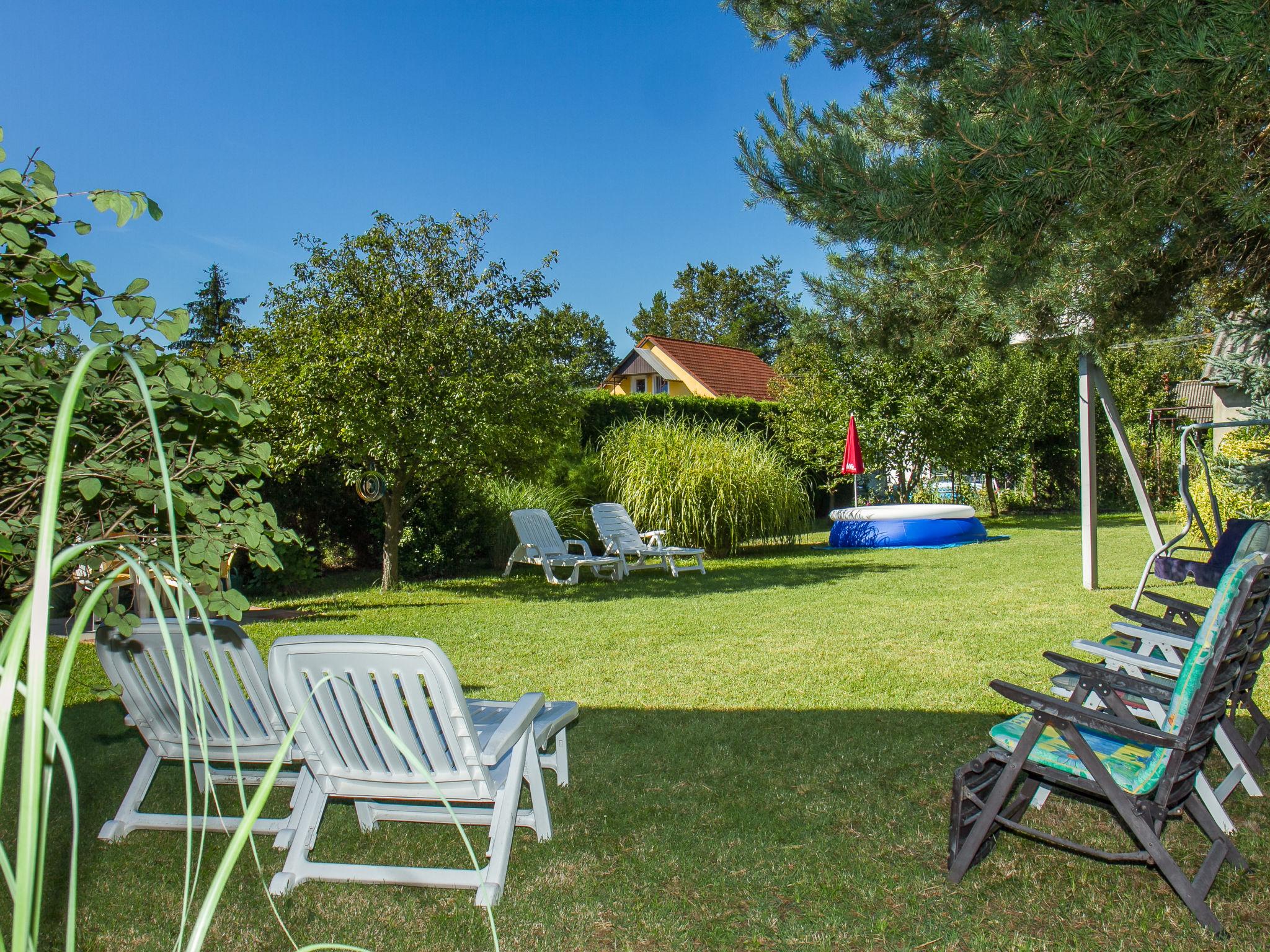 Photo 2 - Maison de 3 chambres à Balatonkeresztúr avec piscine privée et jardin