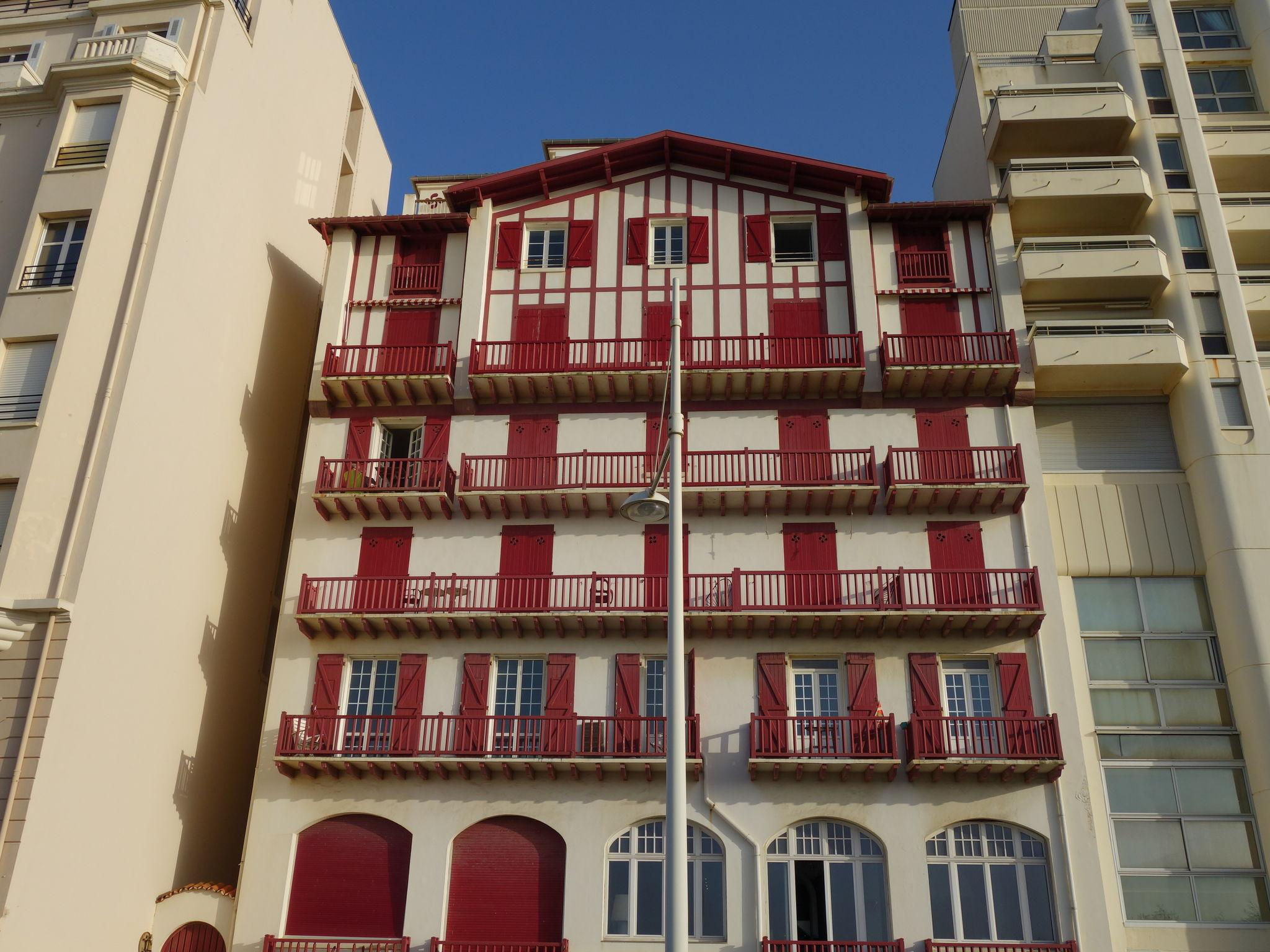 Foto 15 - Apartamento de 1 habitación en Biarritz con vistas al mar