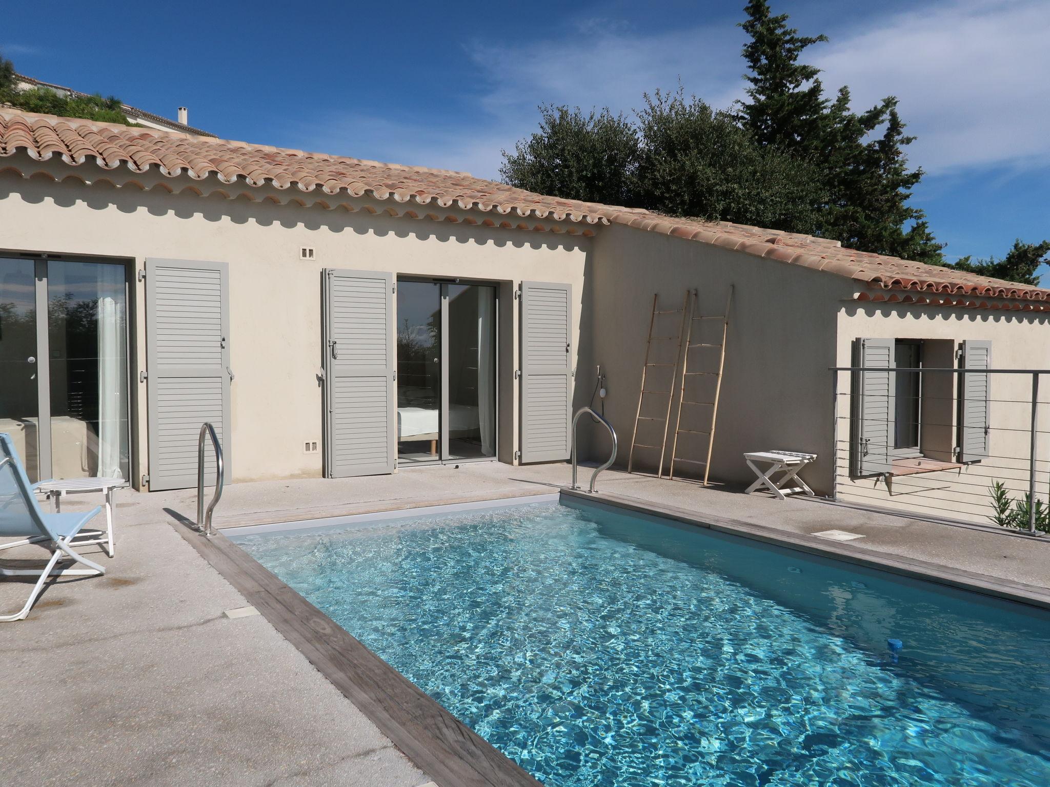 Foto 20 - Casa de 4 quartos em Sainte-Maxime com piscina privada e vistas do mar