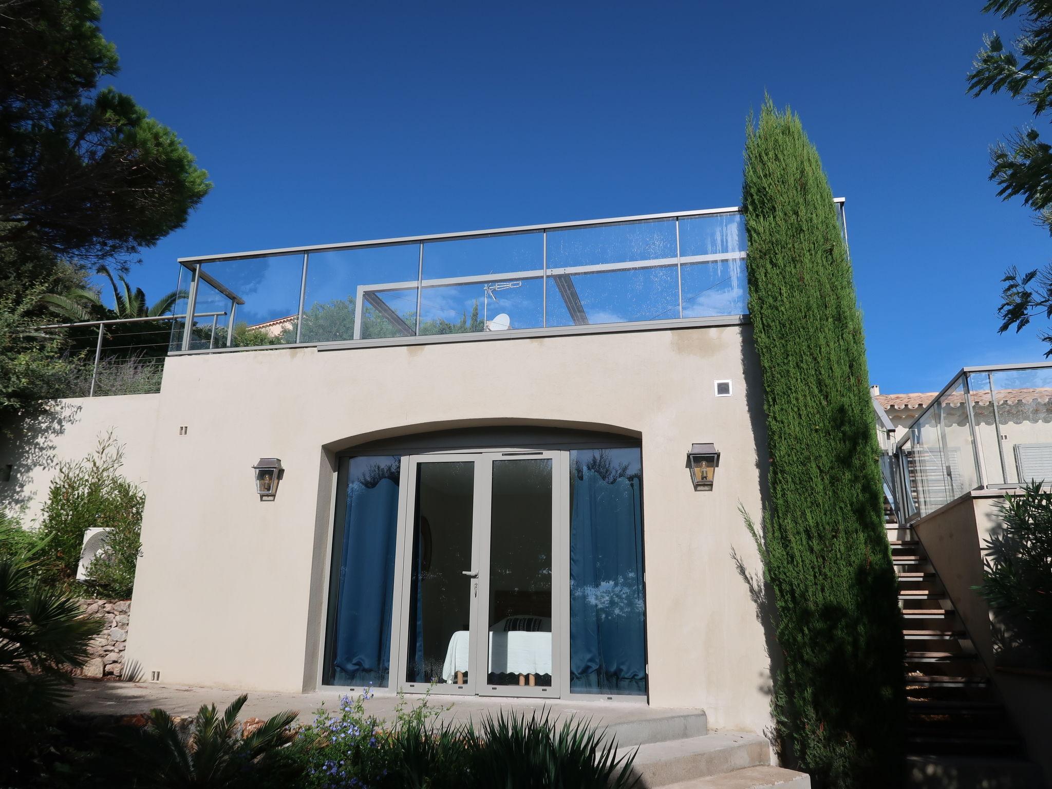 Photo 24 - Maison de 4 chambres à Sainte-Maxime avec piscine privée et vues à la mer