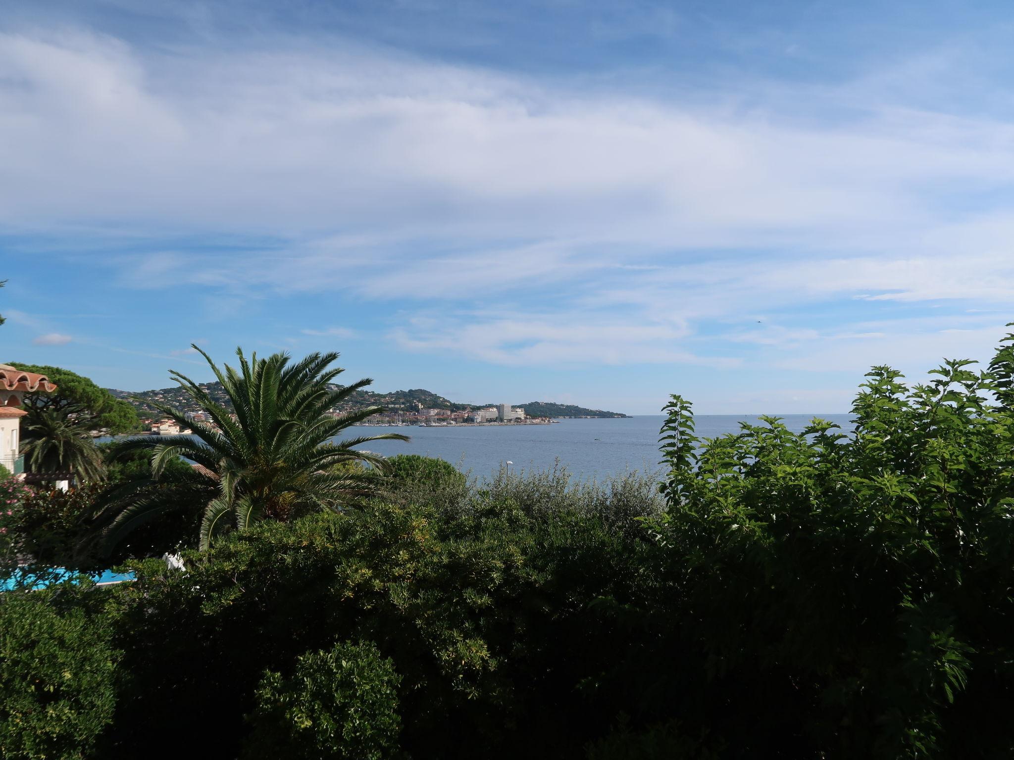 Foto 29 - Casa de 4 habitaciones en Sainte-Maxime con piscina privada y vistas al mar