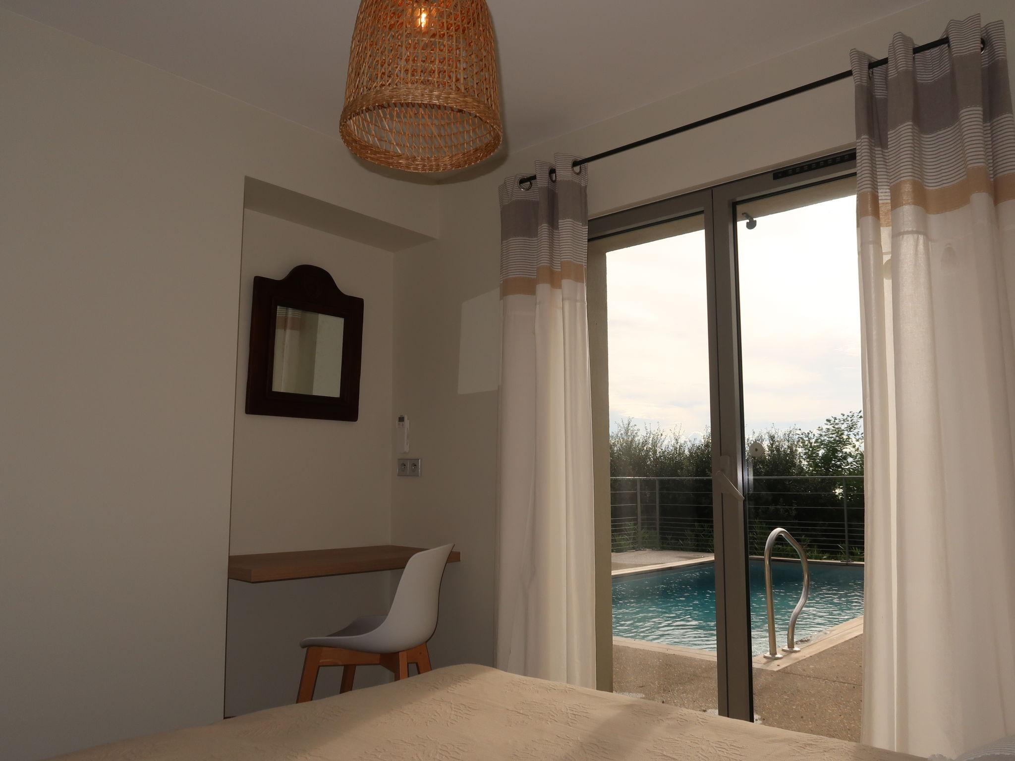 Foto 14 - Casa con 4 camere da letto a Sainte-Maxime con piscina privata e vista mare