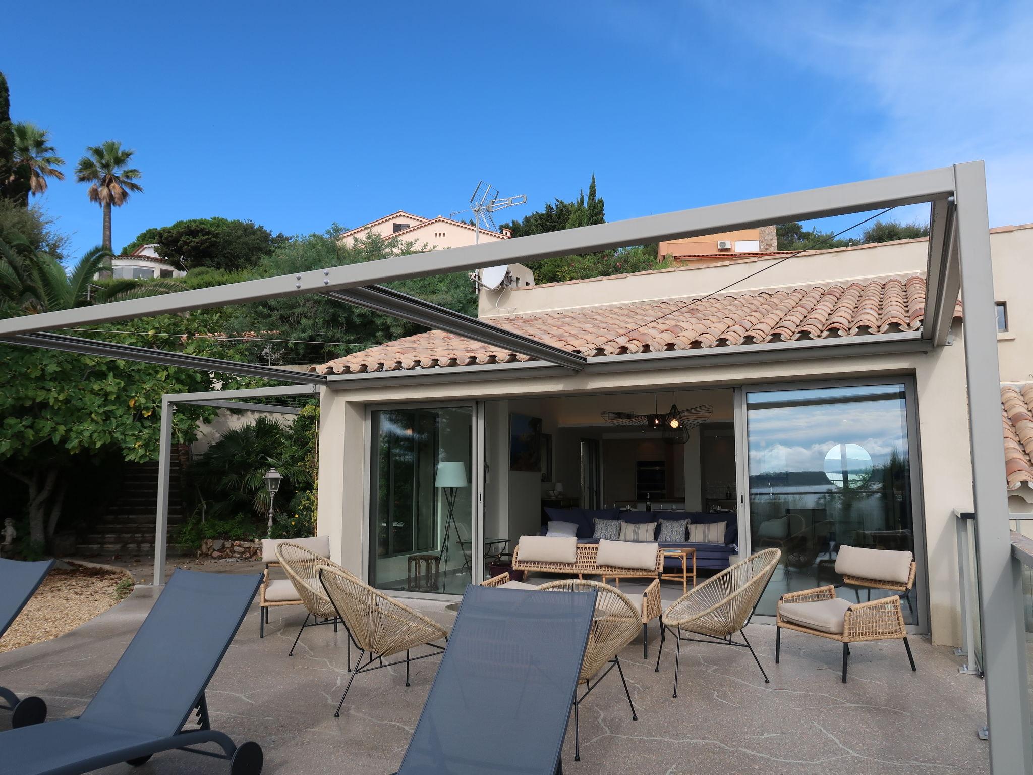 Foto 25 - Casa de 4 habitaciones en Sainte-Maxime con piscina privada y vistas al mar