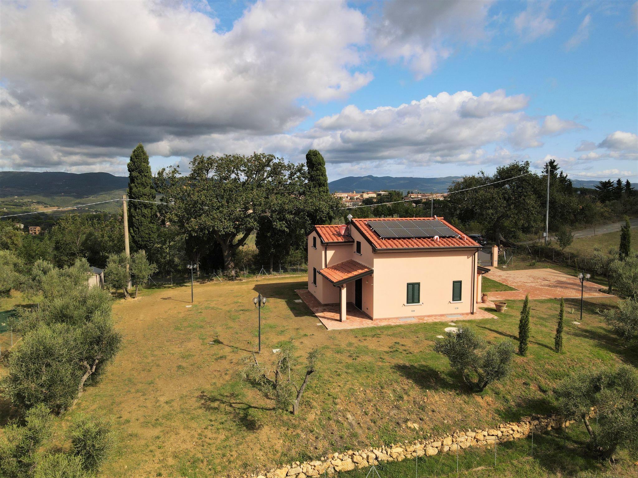 Photo 21 - 4 bedroom House in Guardistallo with garden and terrace