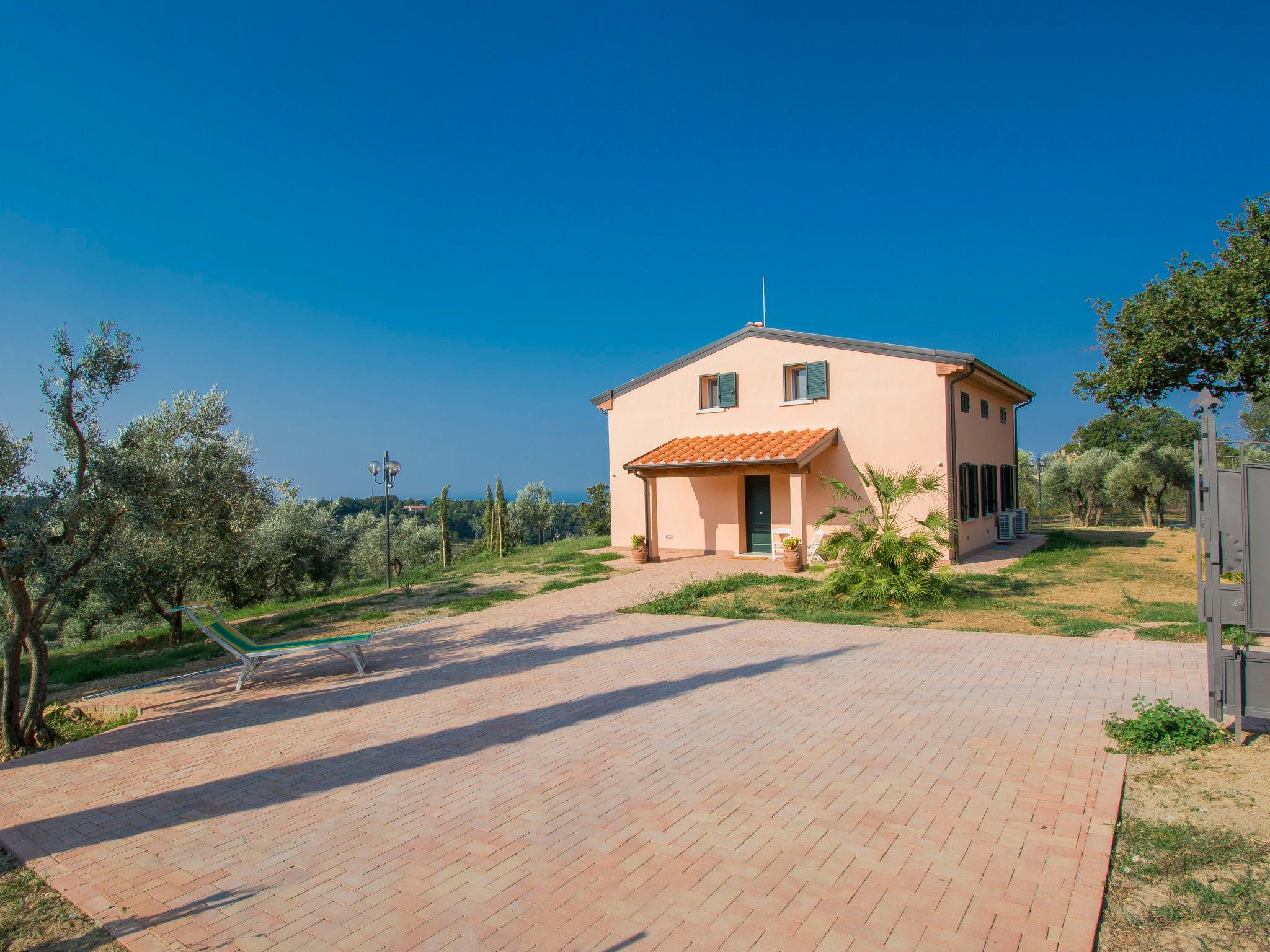 Foto 5 - Haus mit 4 Schlafzimmern in Guardistallo mit garten und blick aufs meer