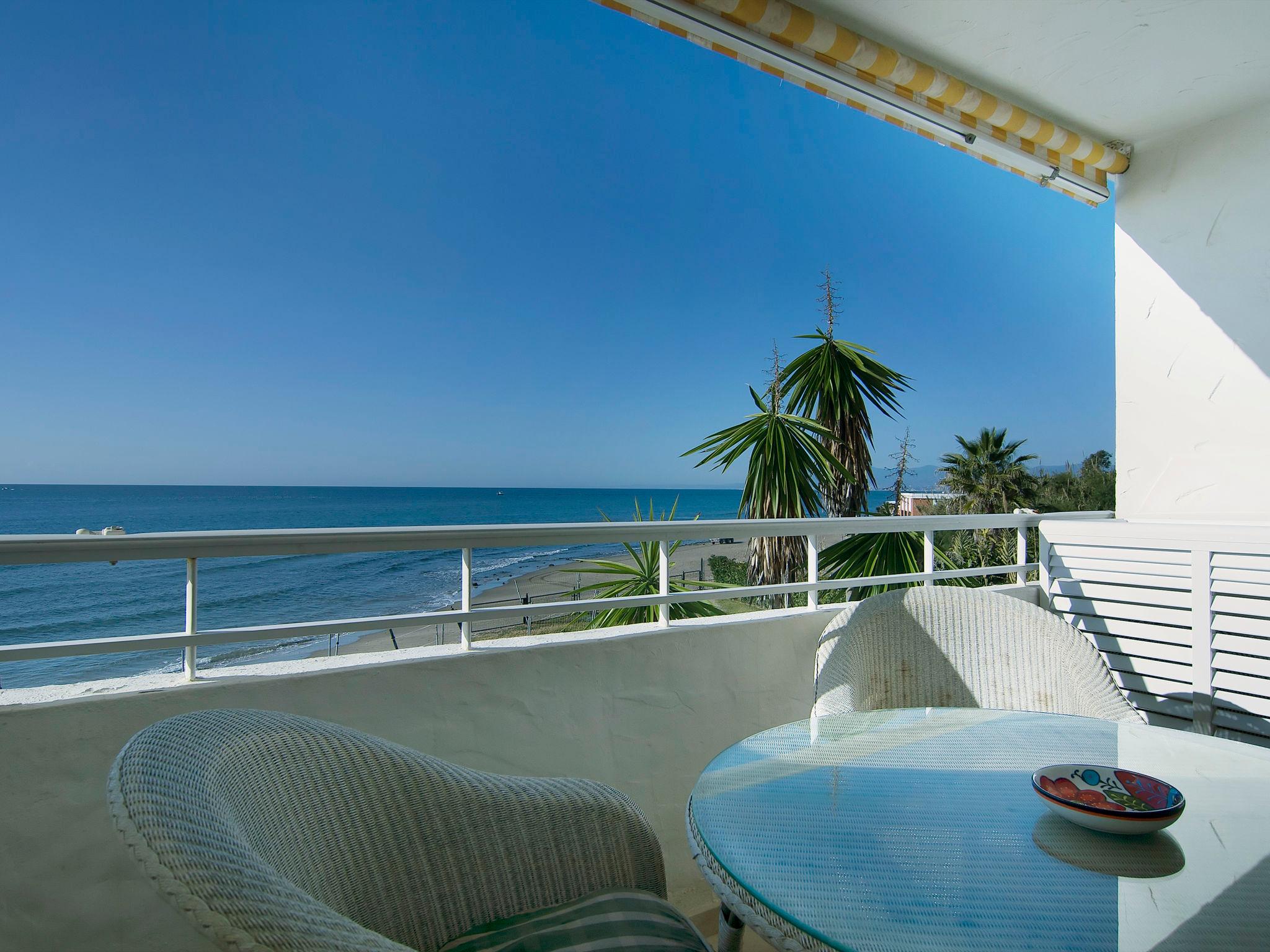 Foto 2 - Apartamento de 2 quartos em Marbella com piscina e vistas do mar