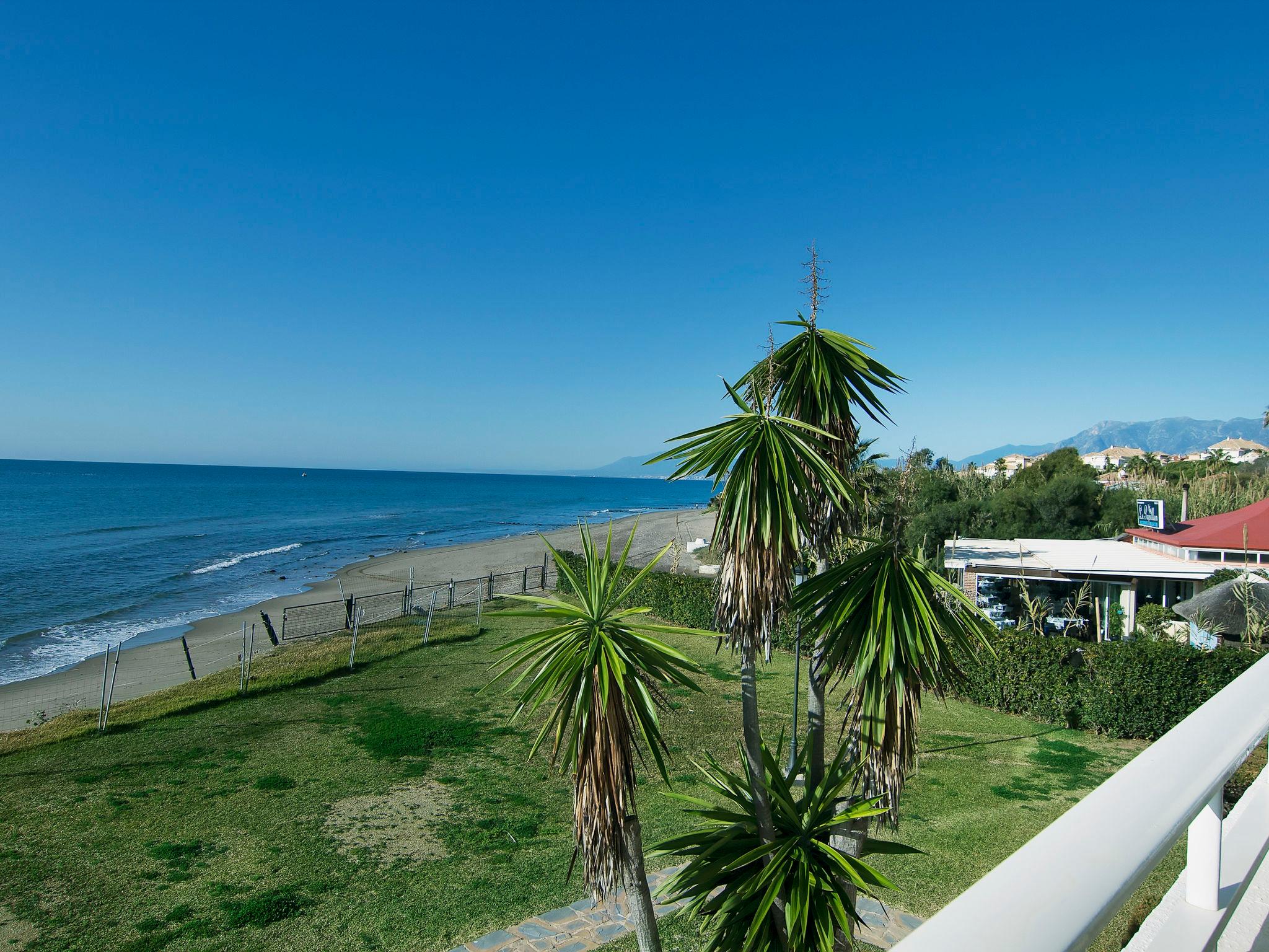 Photo 22 - Appartement de 2 chambres à Marbella avec piscine et vues à la mer