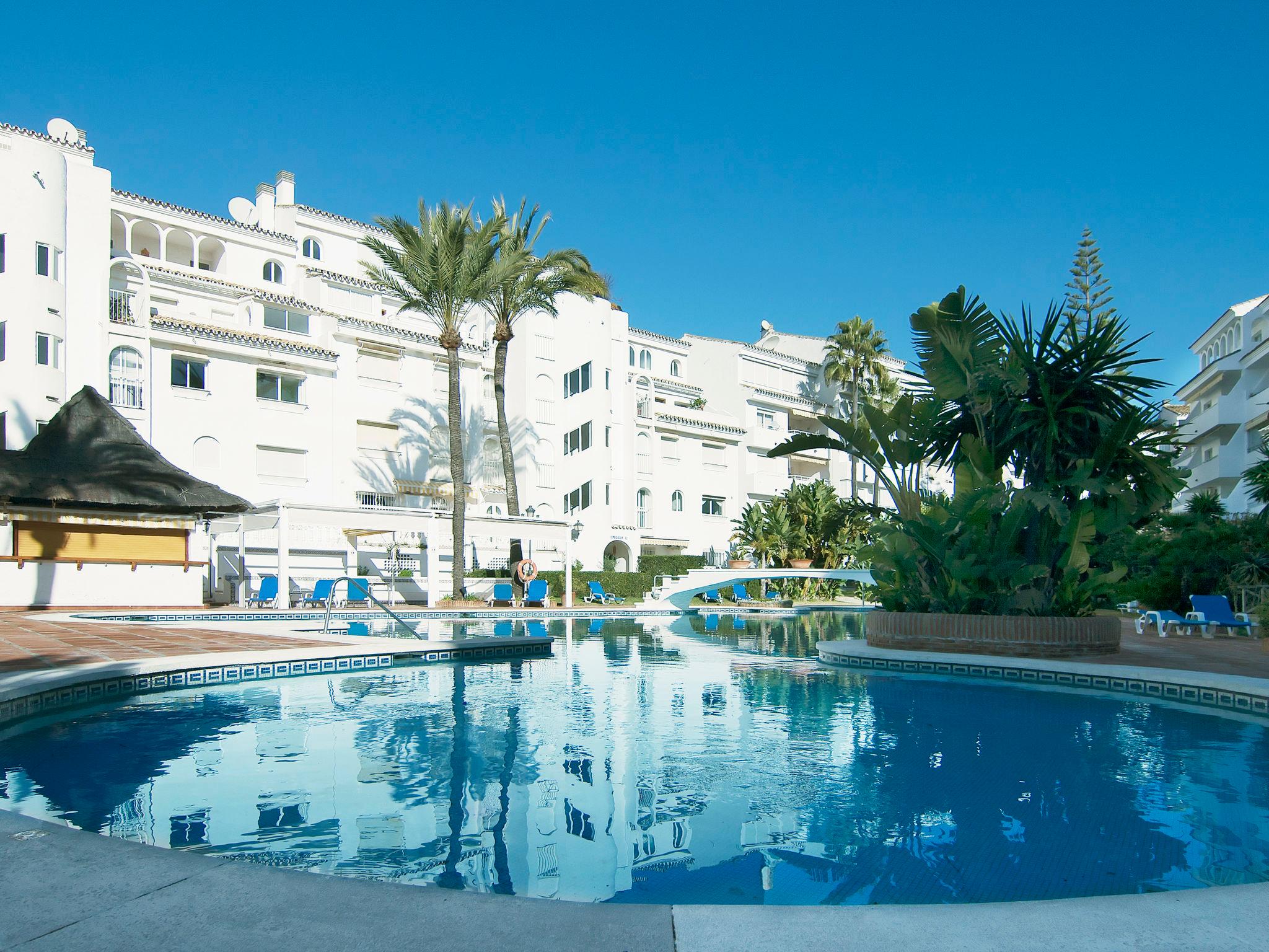 Foto 18 - Apartamento de 2 quartos em Marbella com piscina e terraço