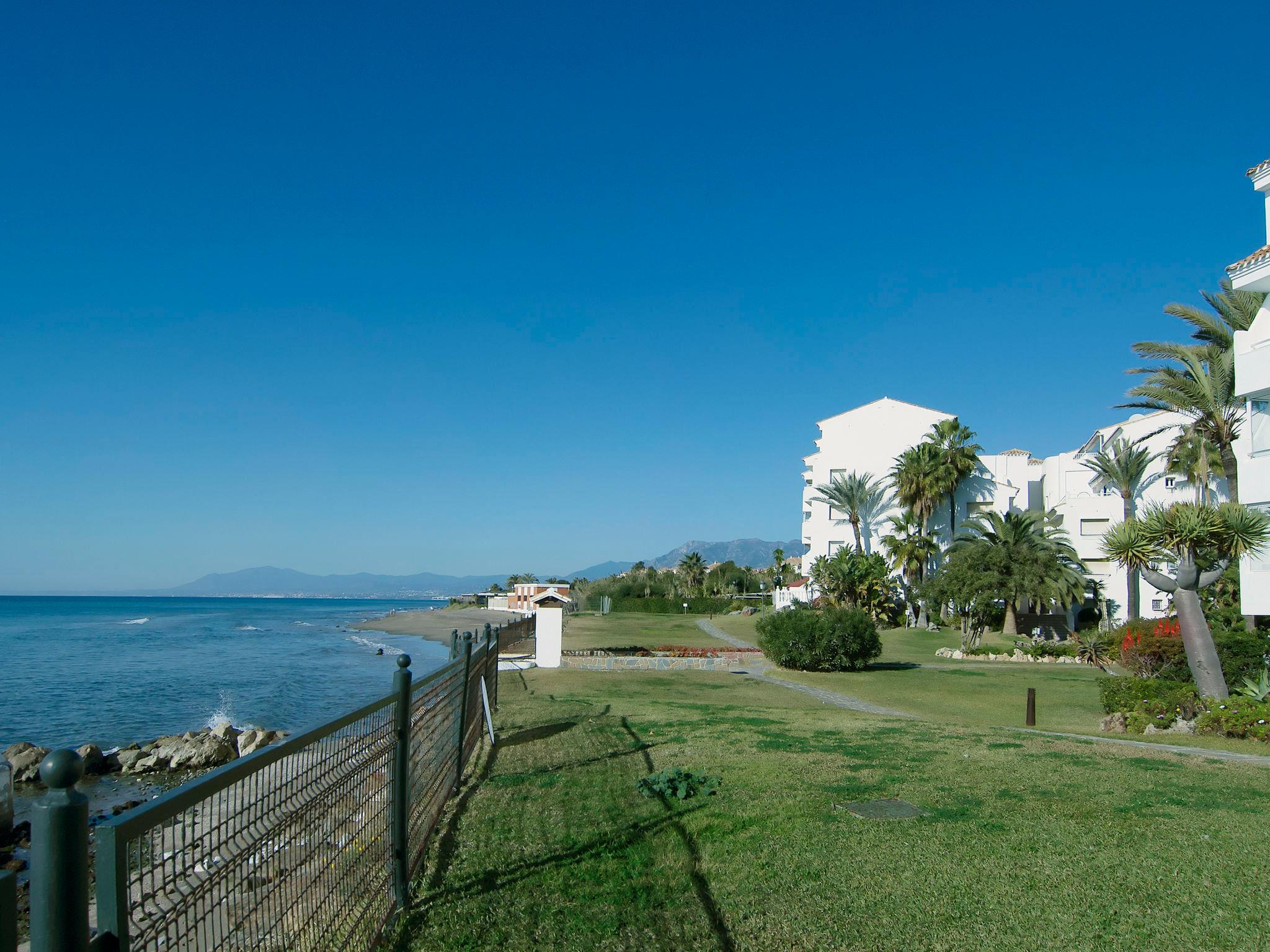 Photo 20 - Appartement de 2 chambres à Marbella avec piscine et vues à la mer