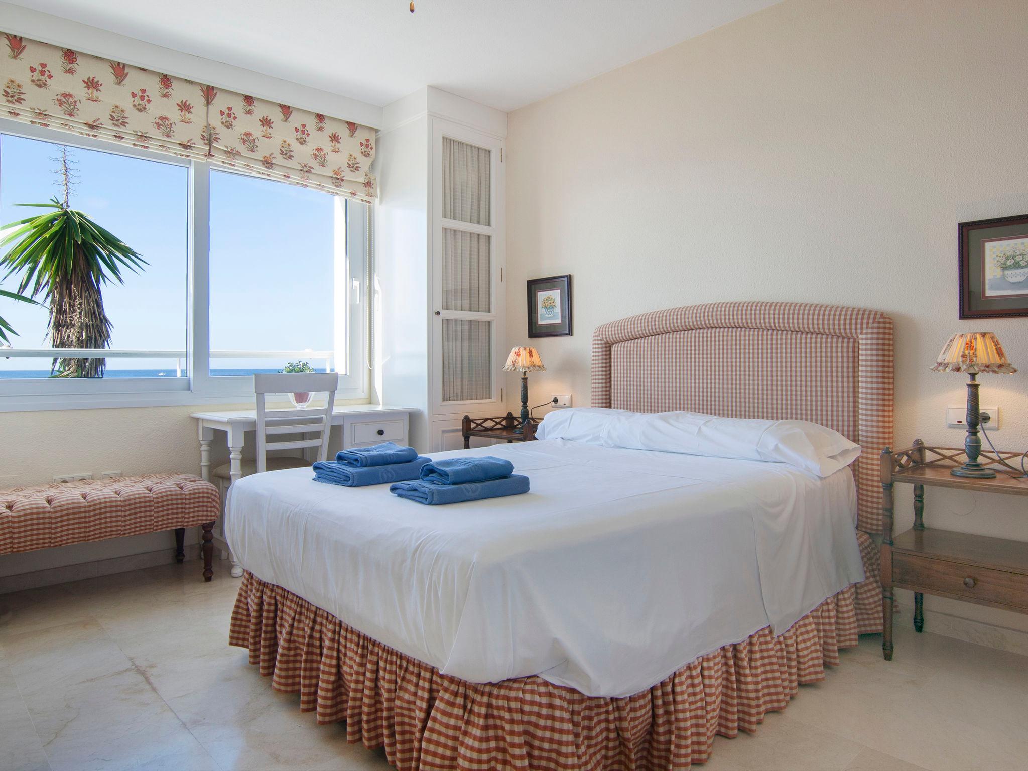 Foto 11 - Appartamento con 2 camere da letto a Marbella con piscina e vista mare