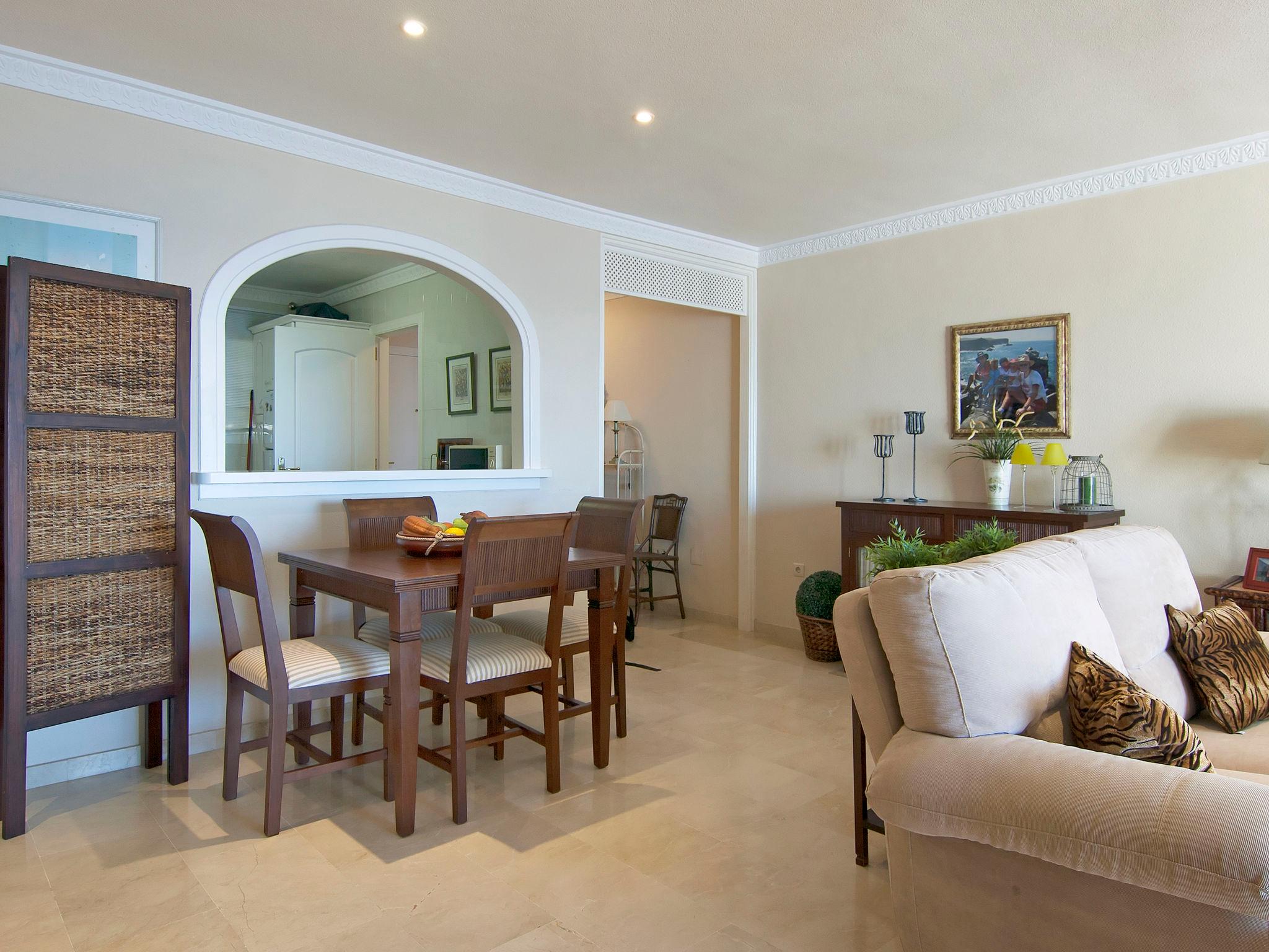 Foto 6 - Apartamento de 2 quartos em Marbella com piscina e vistas do mar