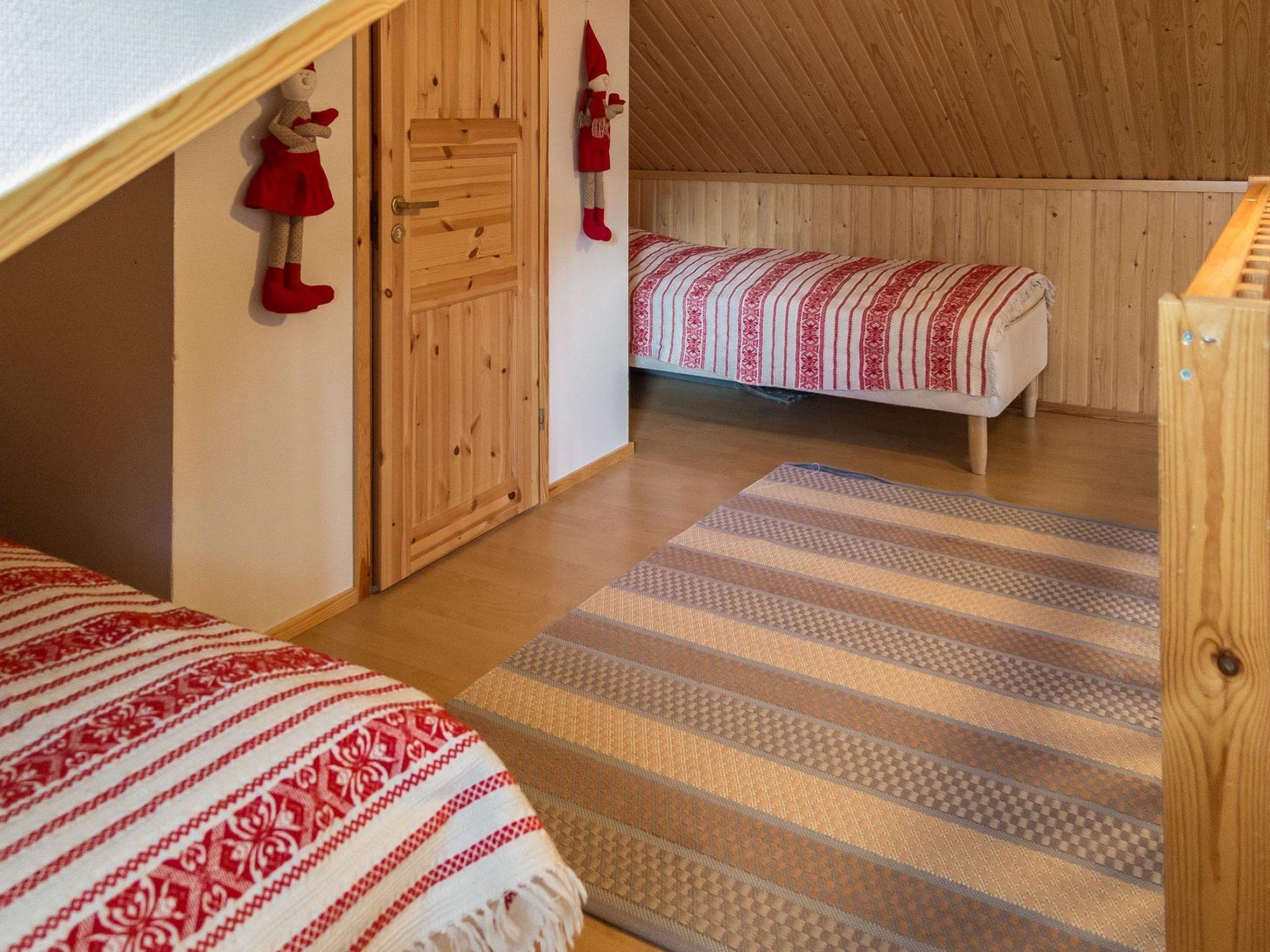 Foto 12 - Casa de 2 habitaciones en Kolari con sauna y vistas a la montaña