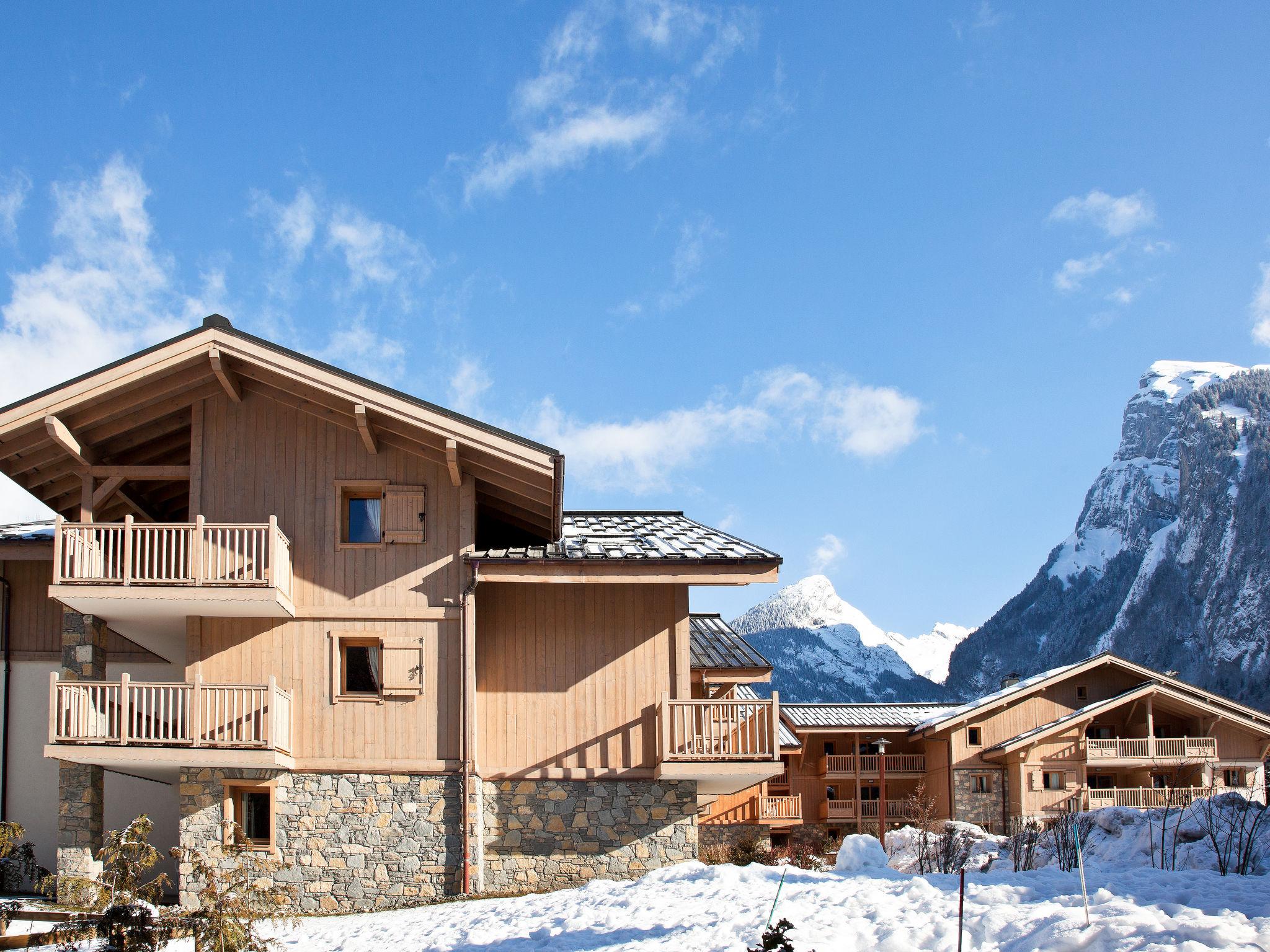 Photo 2 - 2 bedroom Apartment in Samoëns with swimming pool and mountain view