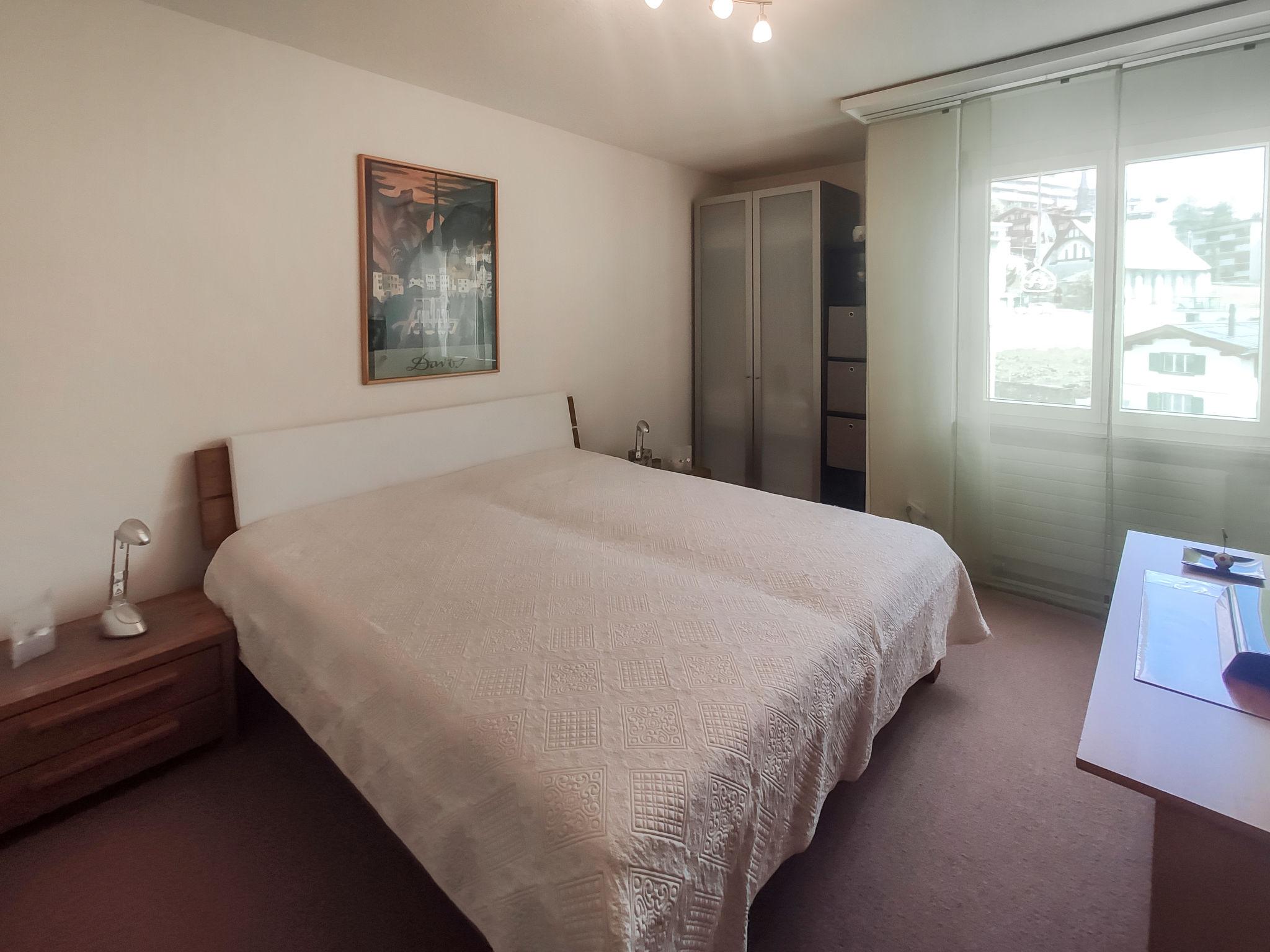 Foto 4 - Appartamento con 2 camere da letto a Davos con giardino e vista sulle montagne