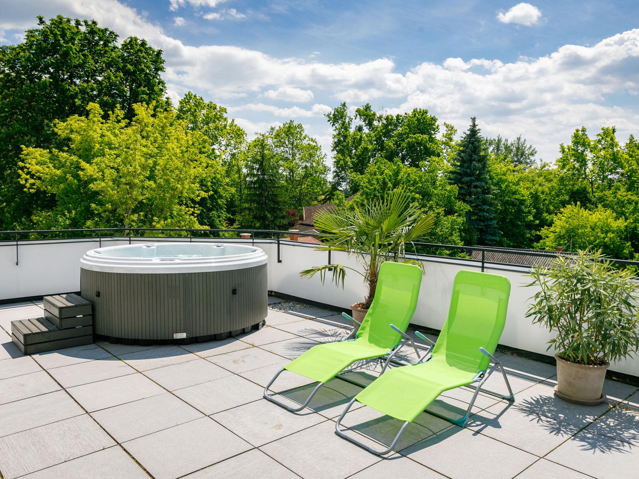 Photo 18 - Appartement de 2 chambres à Balatonszemes avec piscine et vues sur la montagne