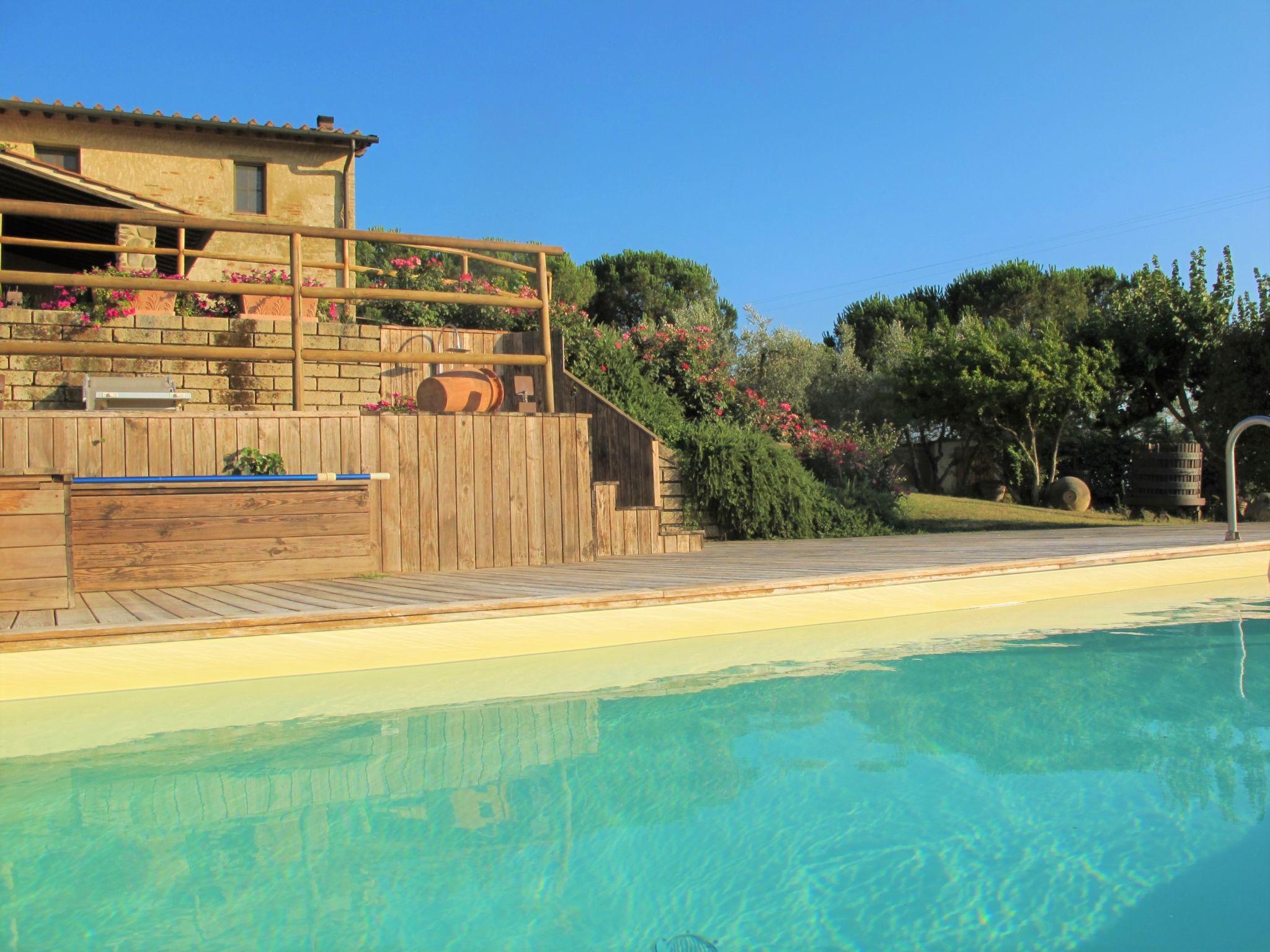 Foto 46 - Casa con 4 camere da letto a San Gimignano con piscina privata e giardino
