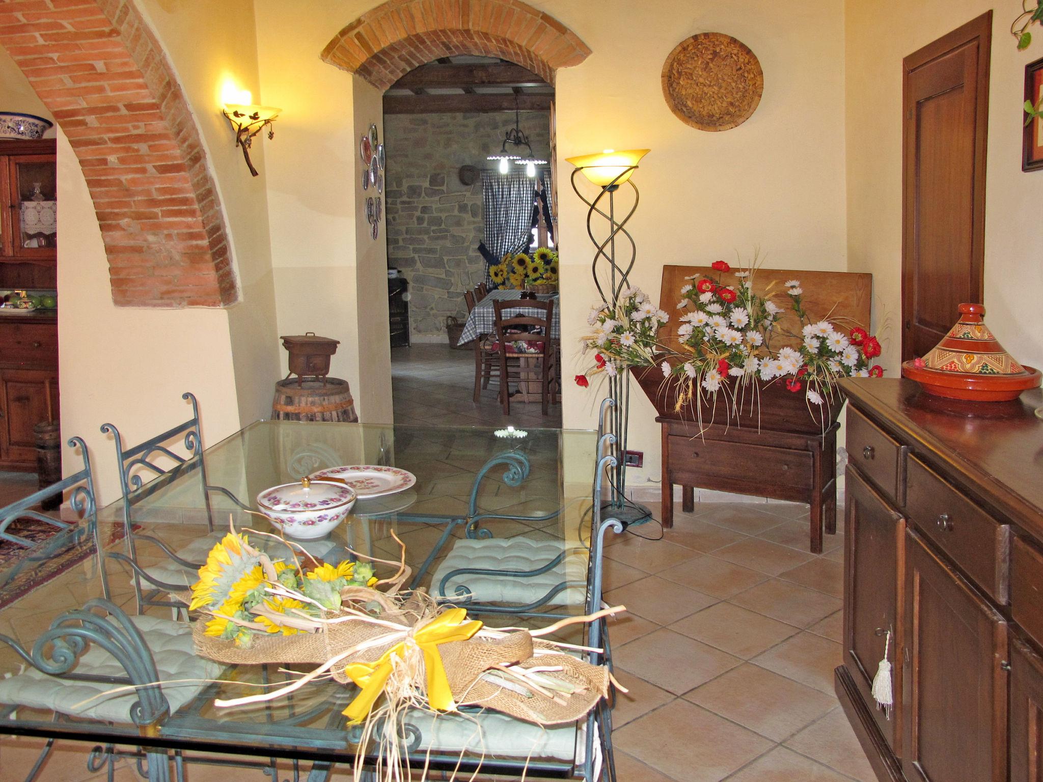 Foto 11 - Casa con 4 camere da letto a San Gimignano con piscina privata e giardino