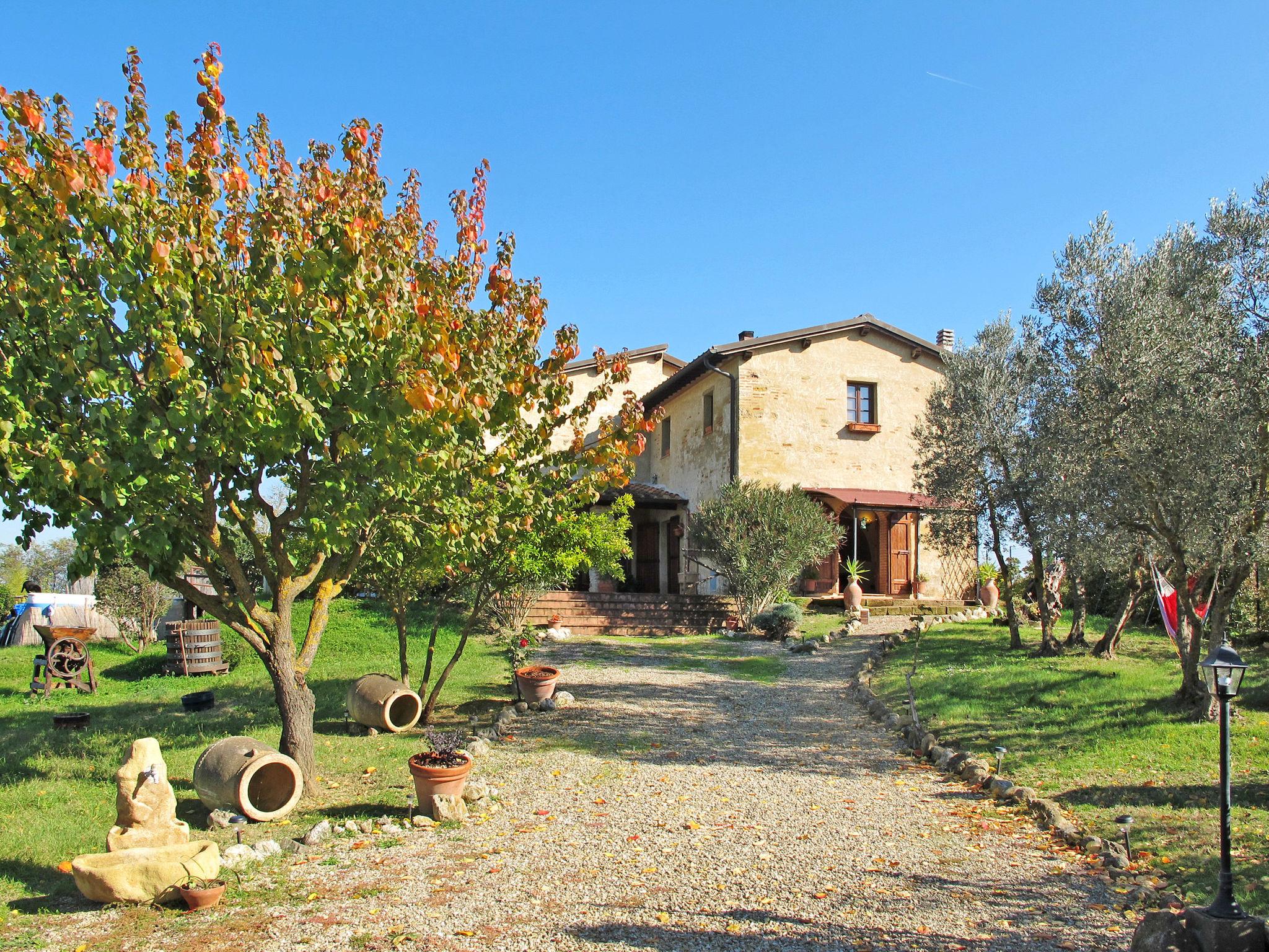 Foto 45 - Casa con 4 camere da letto a San Gimignano con piscina privata e giardino
