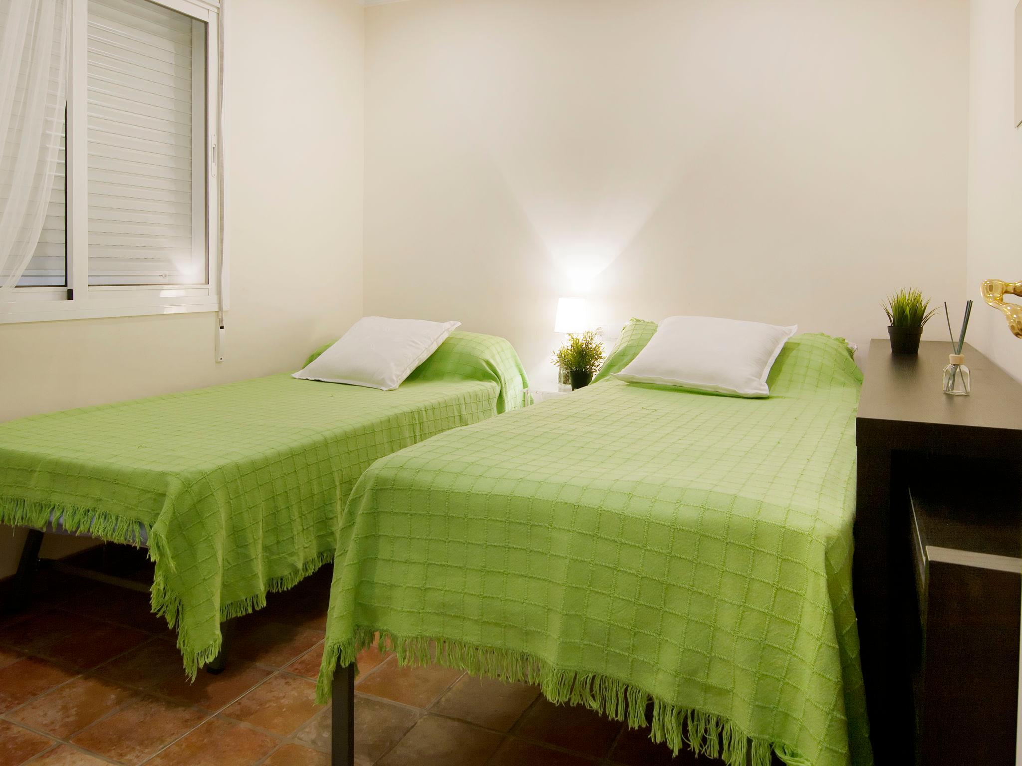 Foto 17 - Appartamento con 2 camere da letto a Torremolinos con piscina e vista mare