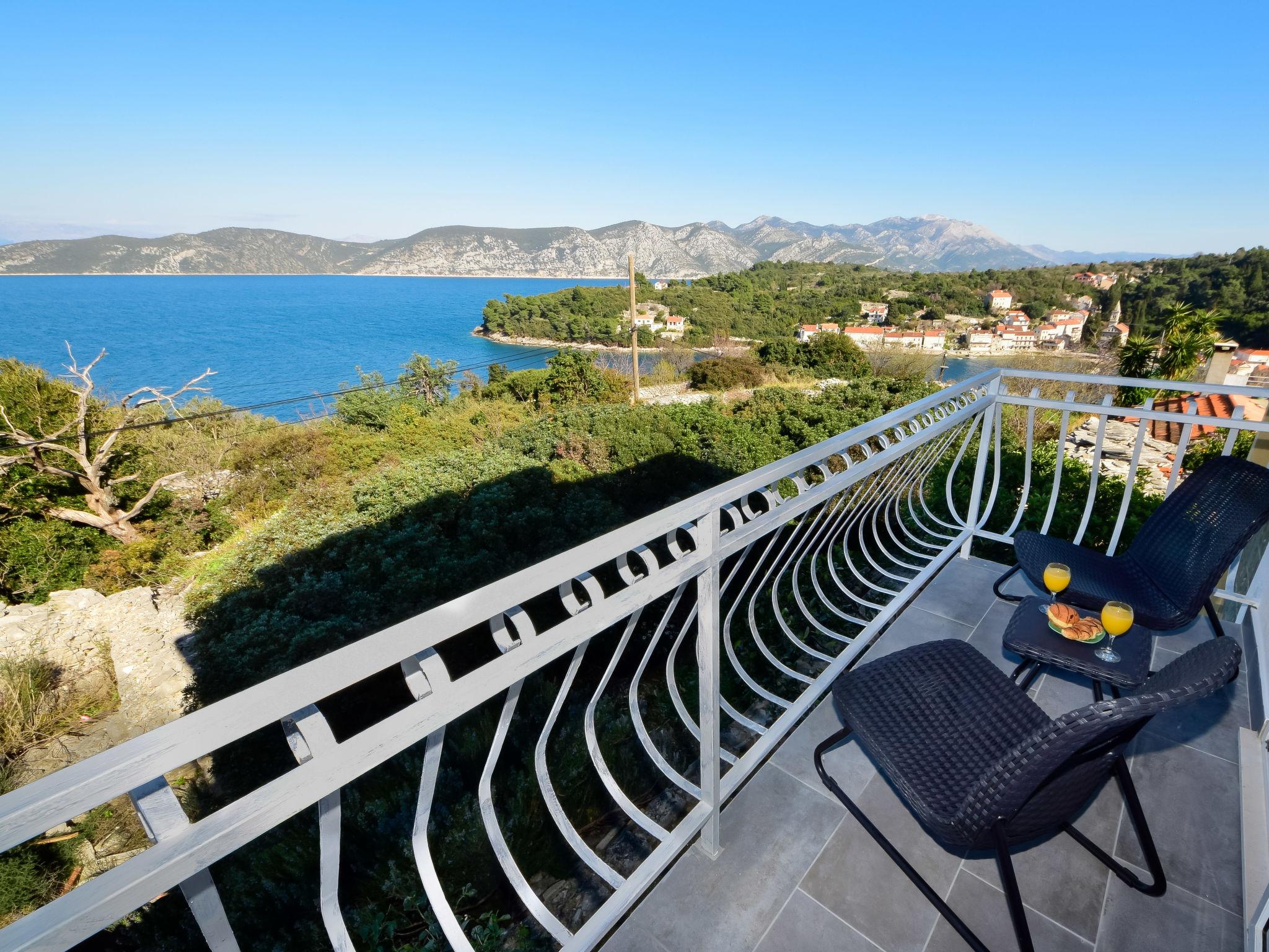 Foto 2 - Haus mit 4 Schlafzimmern in Korčula mit terrasse und blick aufs meer
