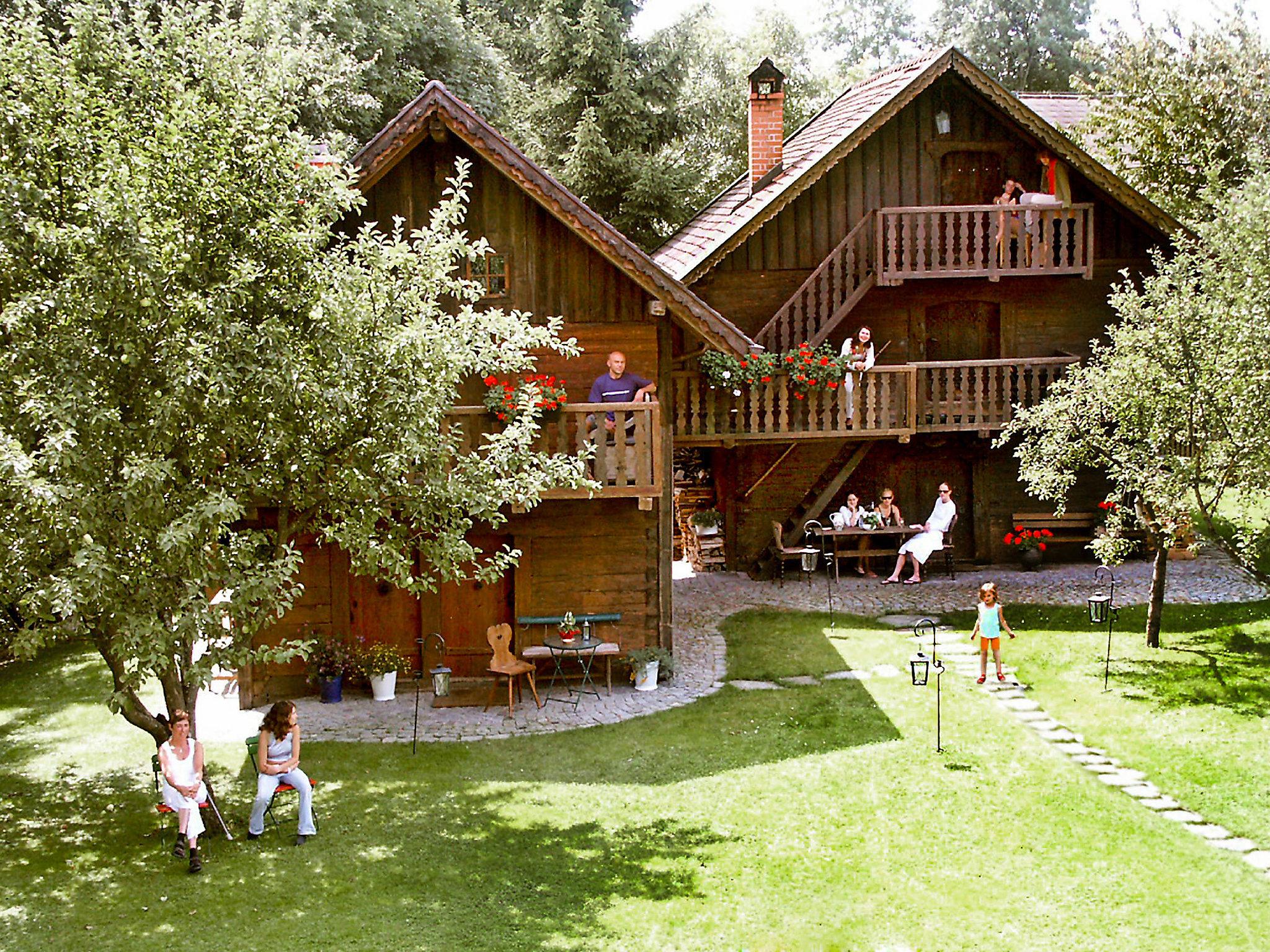 Foto 1 - Casa de 3 habitaciones en Neuhofen im Innkreis con jardín