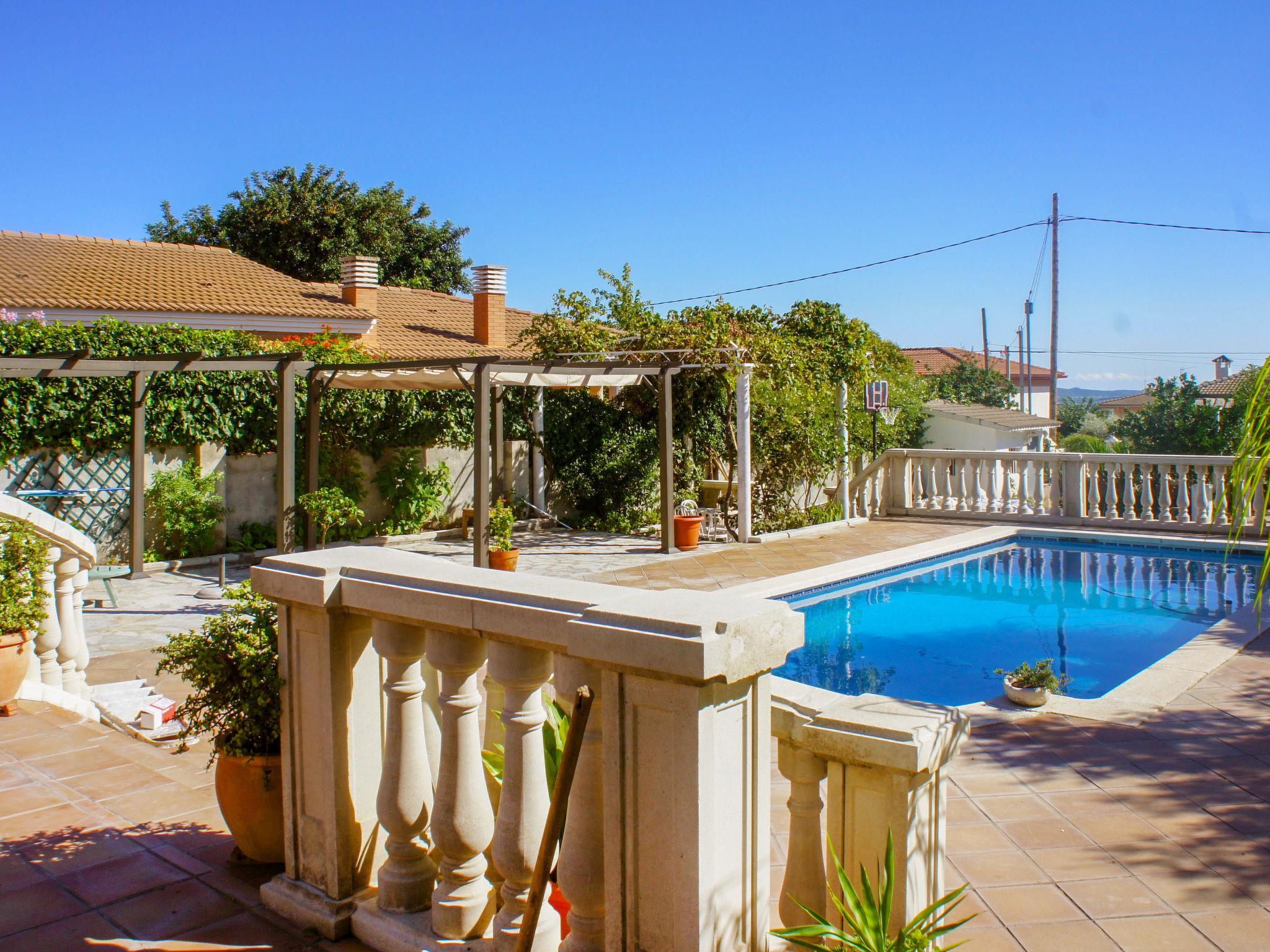 Photo 22 - Maison de 4 chambres à Sant Jaume dels Domenys avec piscine privée et jardin