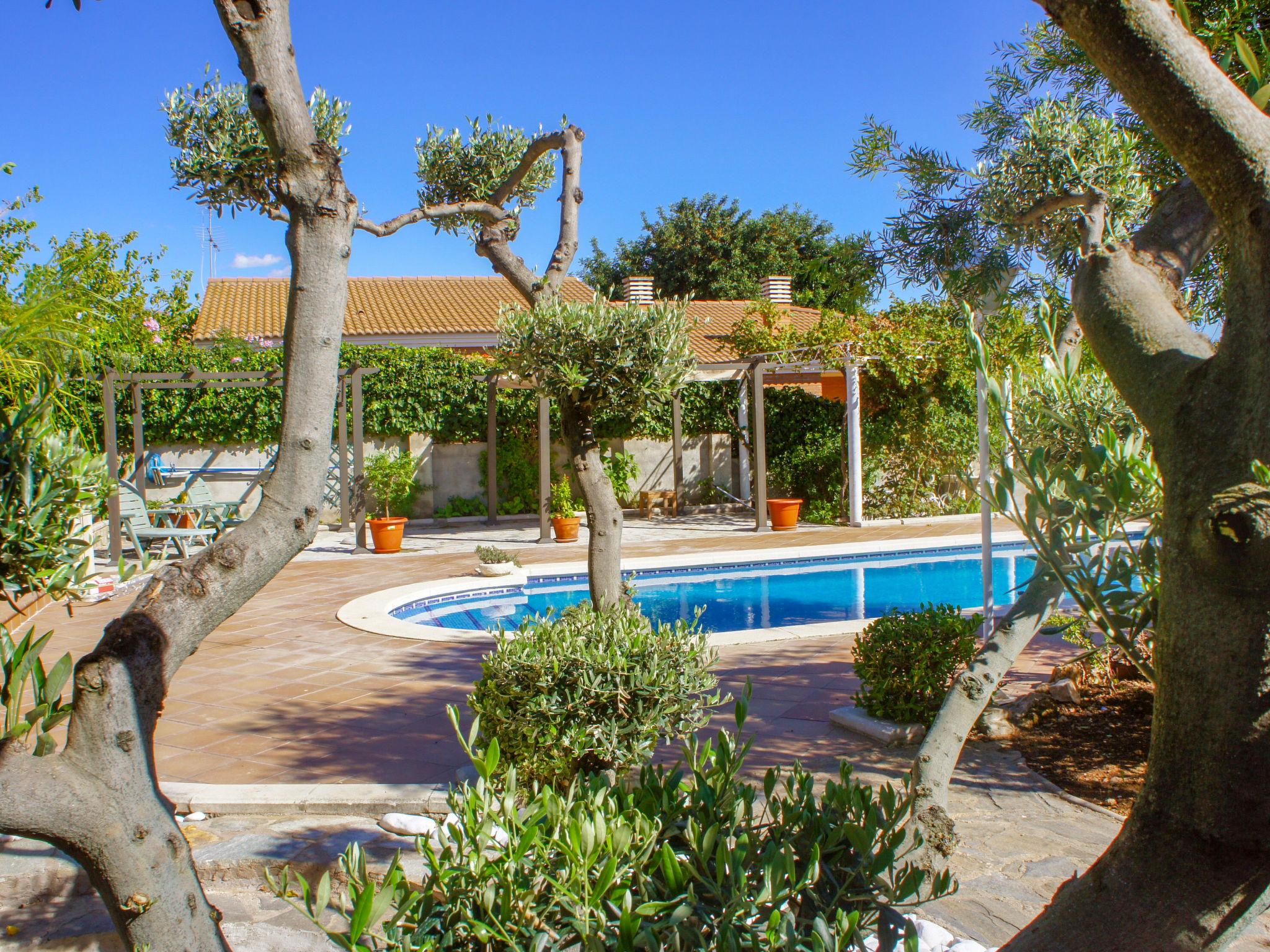 Photo 21 - Maison de 4 chambres à Sant Jaume dels Domenys avec piscine privée et jardin