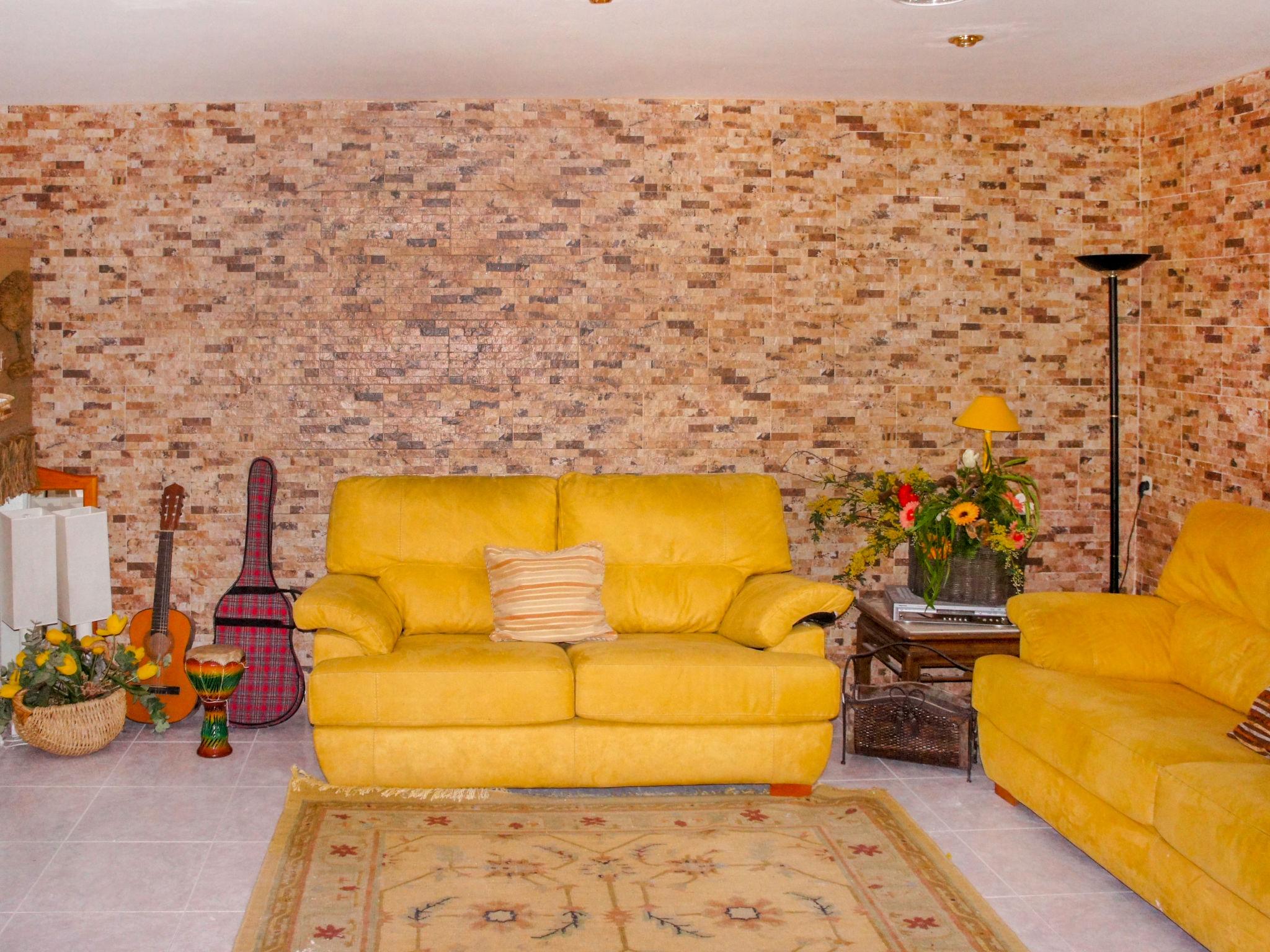 Photo 9 - 4 bedroom House in Sant Jaume dels Domenys with private pool and garden