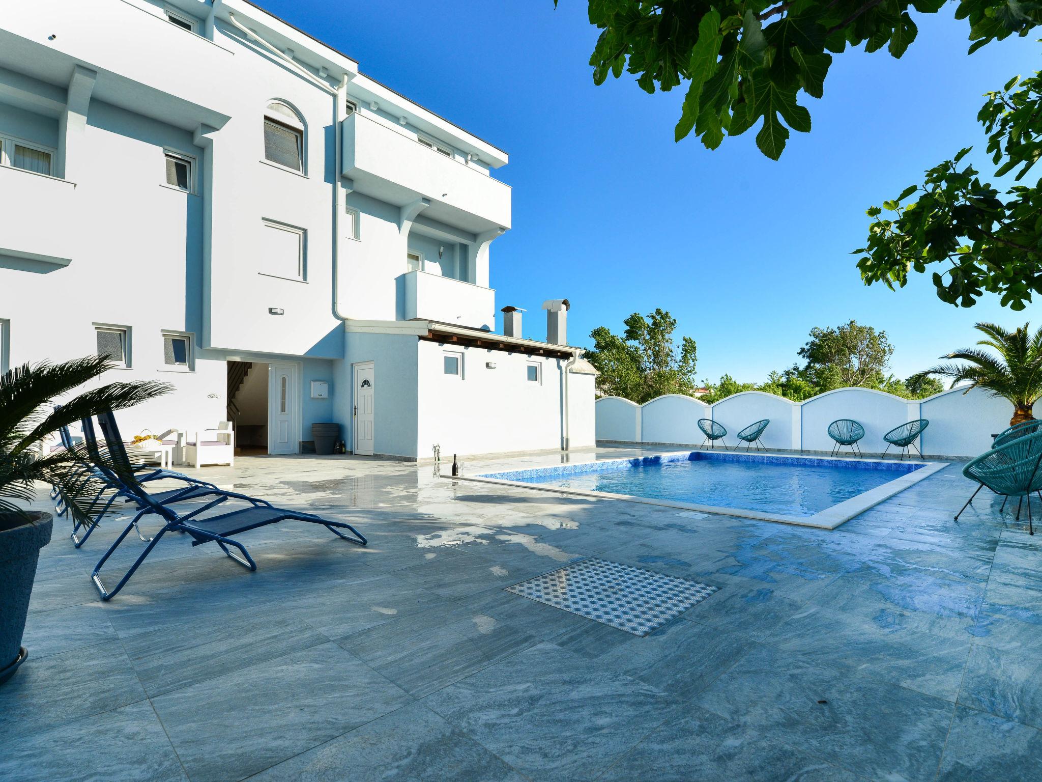 Photo 17 - Appartement de 2 chambres à Privlaka avec piscine