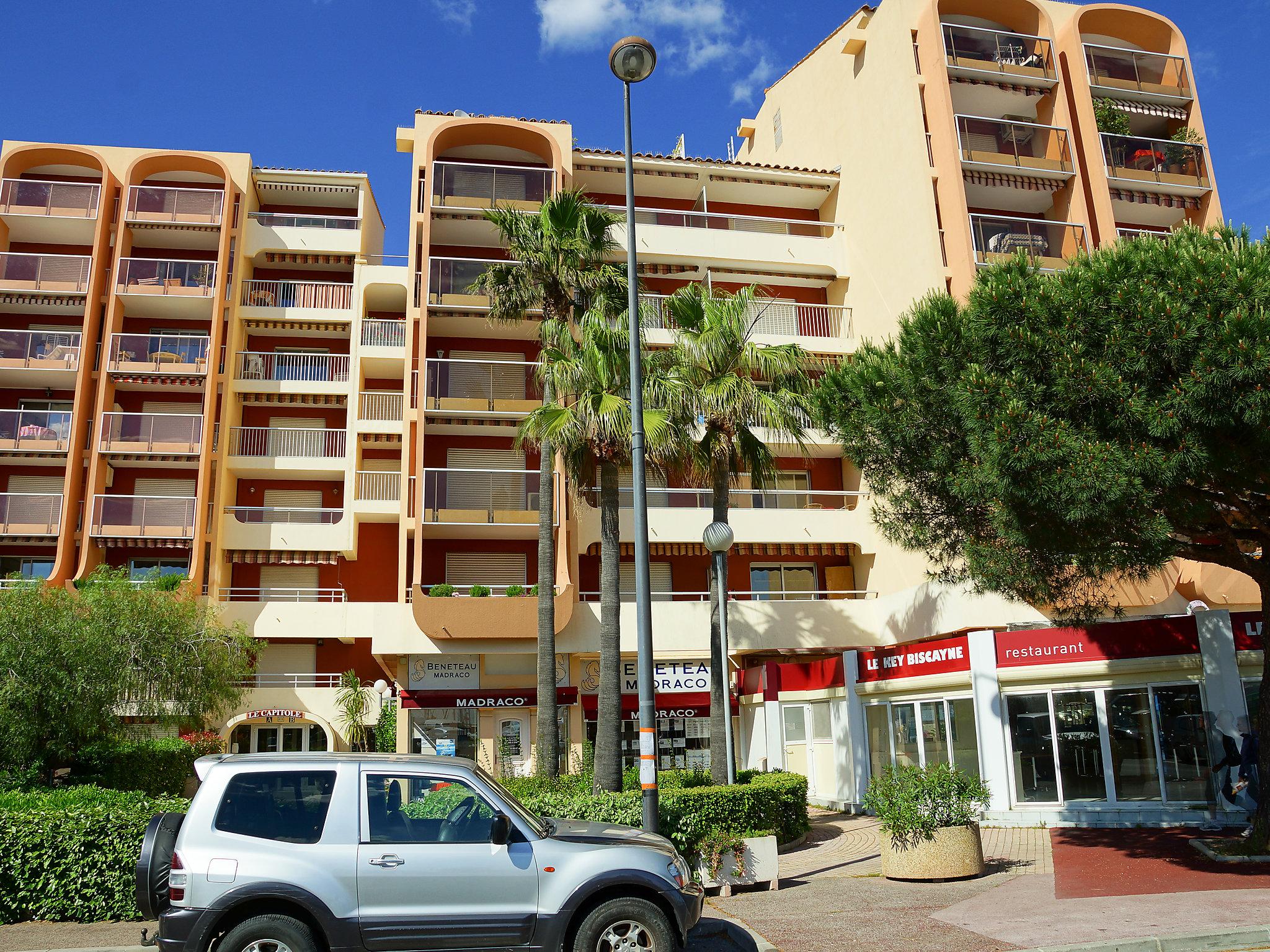 Photo 18 - Appartement de 1 chambre à Fréjus avec terrasse