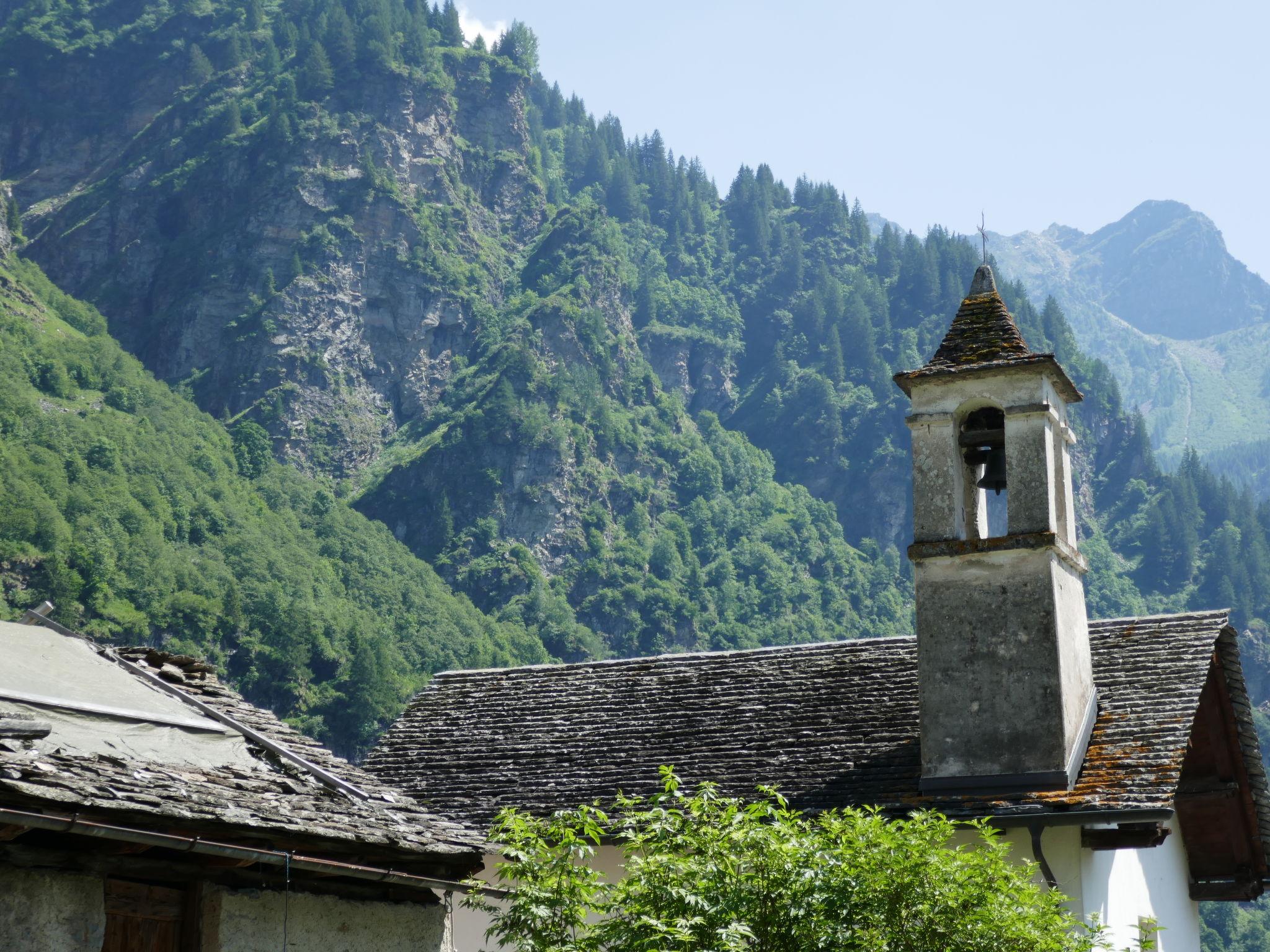 Photo 17 - Maison de 1 chambre à Serravalle avec vues sur la montagne