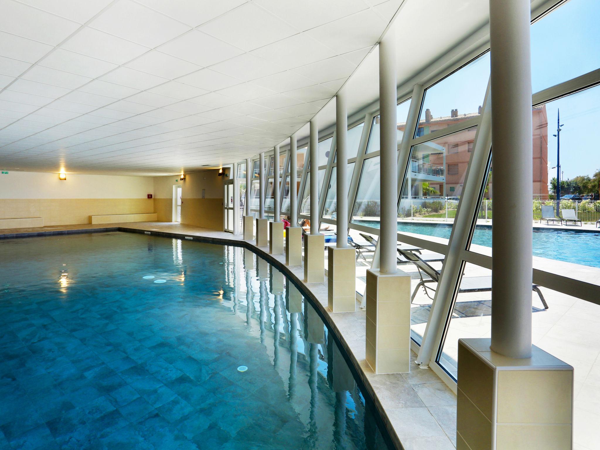 Photo 8 - Appartement de 2 chambres à Saint-Mandrier-sur-Mer avec piscine et jardin