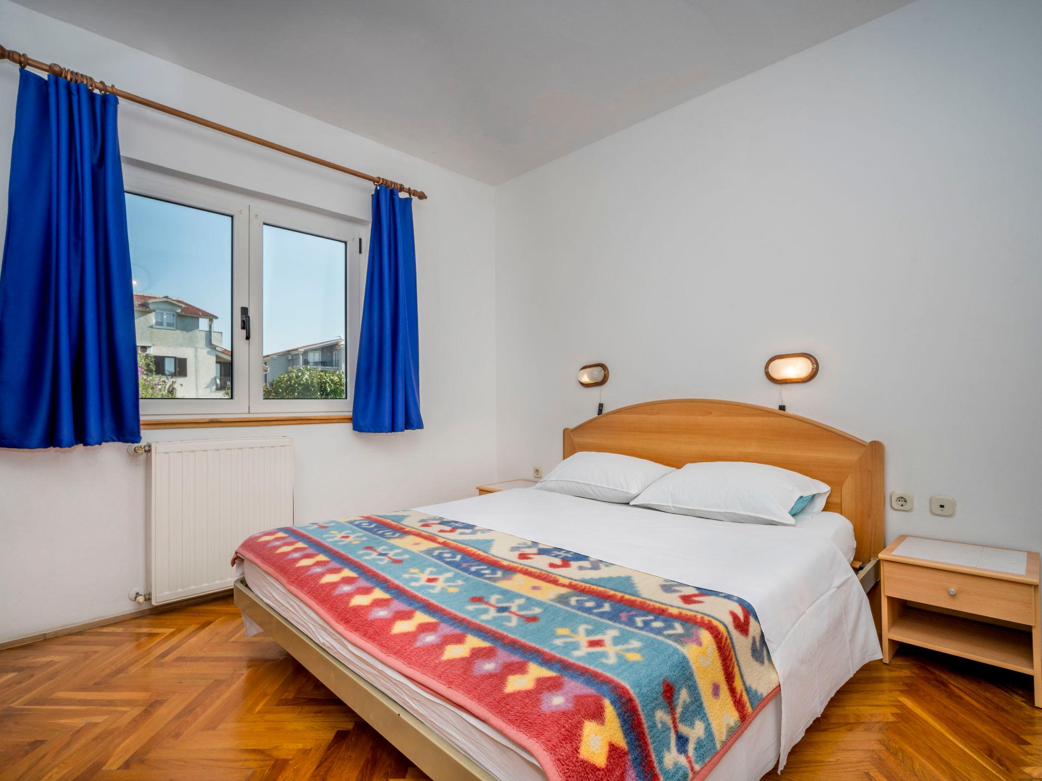 Foto 5 - Appartamento con 1 camera da letto a Medulin con piscina e vista mare