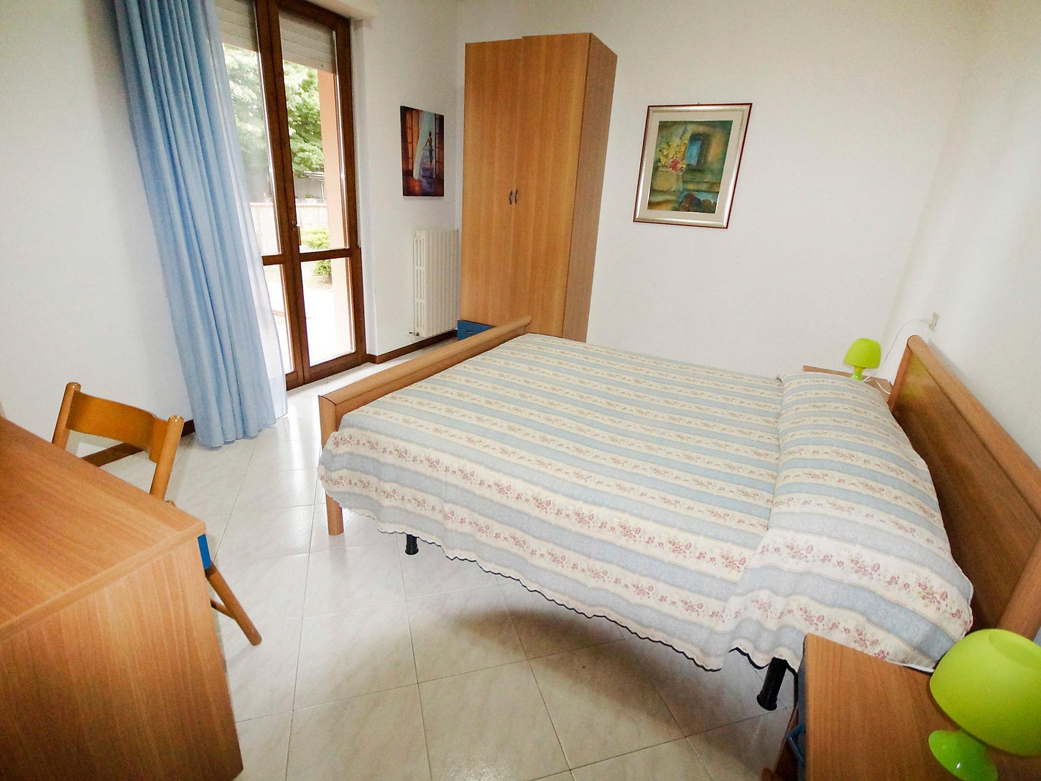 Foto 5 - Apartment mit 2 Schlafzimmern in San Benedetto del Tronto mit blick aufs meer