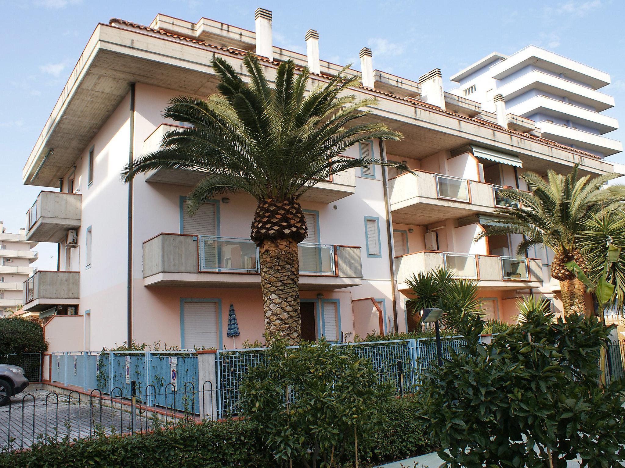 Photo 16 - 2 bedroom Apartment in San Benedetto del Tronto