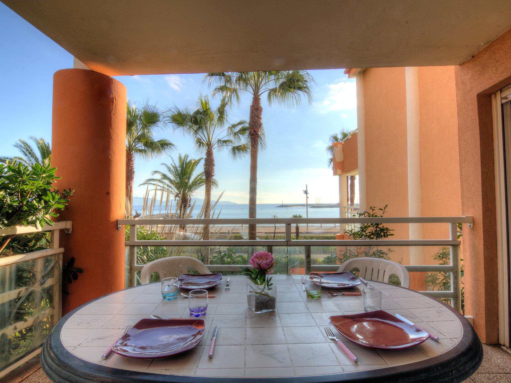 Photo 3 - 1 bedroom Apartment in Cavalaire-sur-Mer with terrace