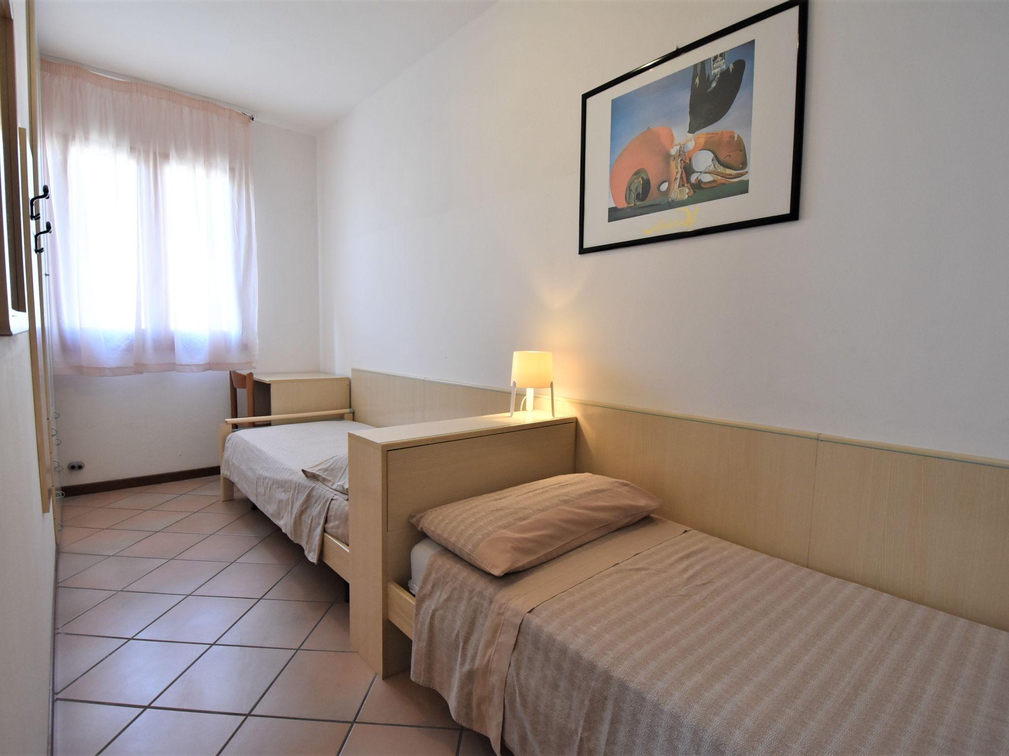 Foto 9 - Appartamento con 2 camere da letto a Rosolina con piscina e vista mare