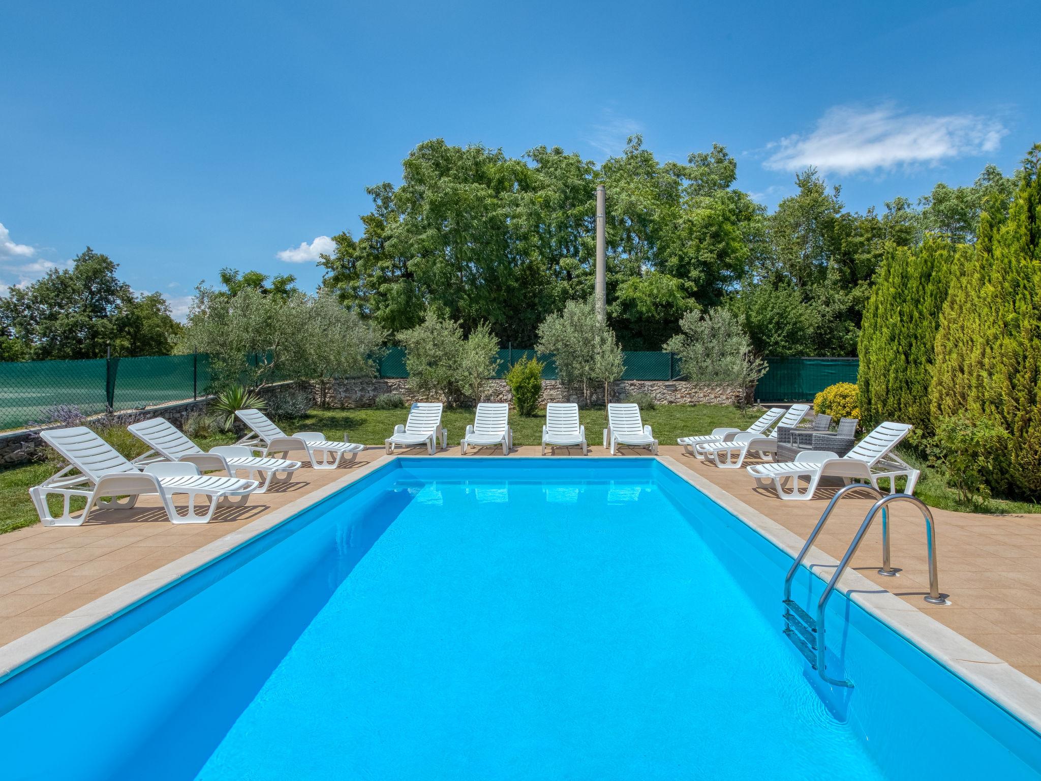 Photo 10 - Maison de 6 chambres à Sveta Nedelja avec piscine privée et vues à la mer