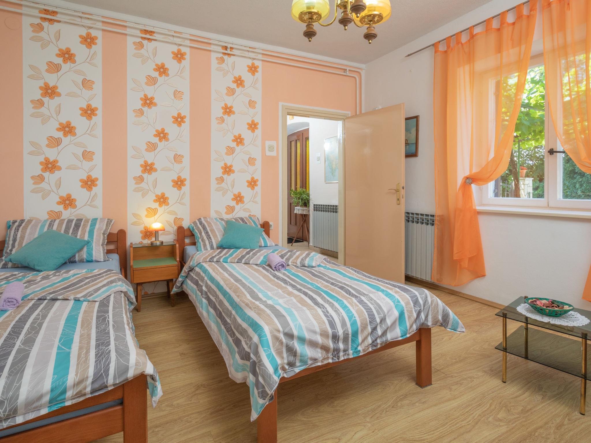 Foto 26 - Casa con 6 camere da letto a Sveta Nedelja con piscina privata e vista mare