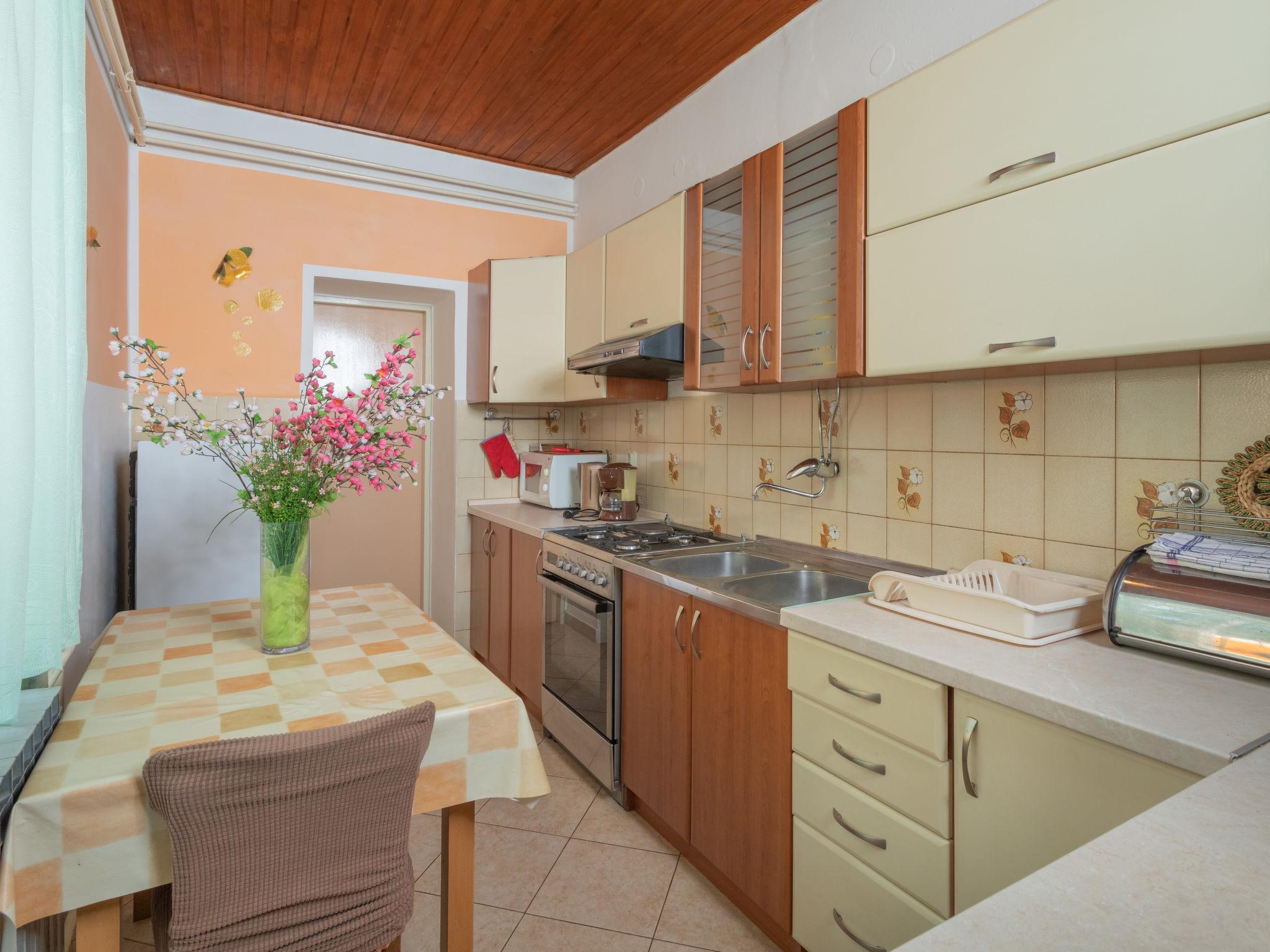 Photo 16 - 6 bedroom House in Sveta Nedelja with private pool and sea view