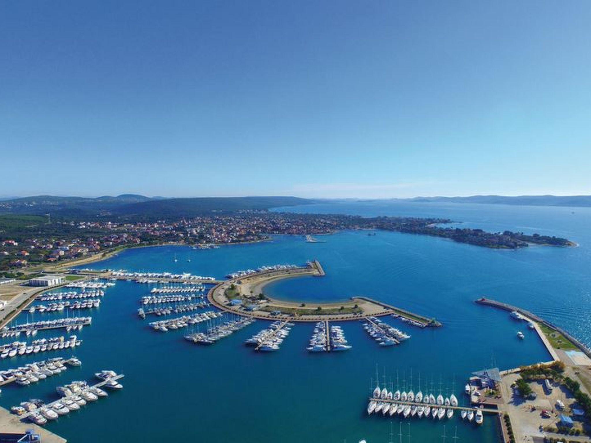 Photo 20 - Appartement de 2 chambres à Sukošan avec terrasse et vues à la mer