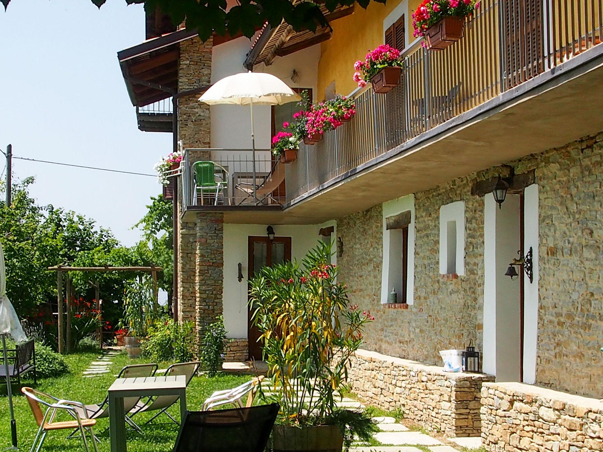 Foto 21 - Apartamento de 2 habitaciones en Bonvicino con piscina y jardín