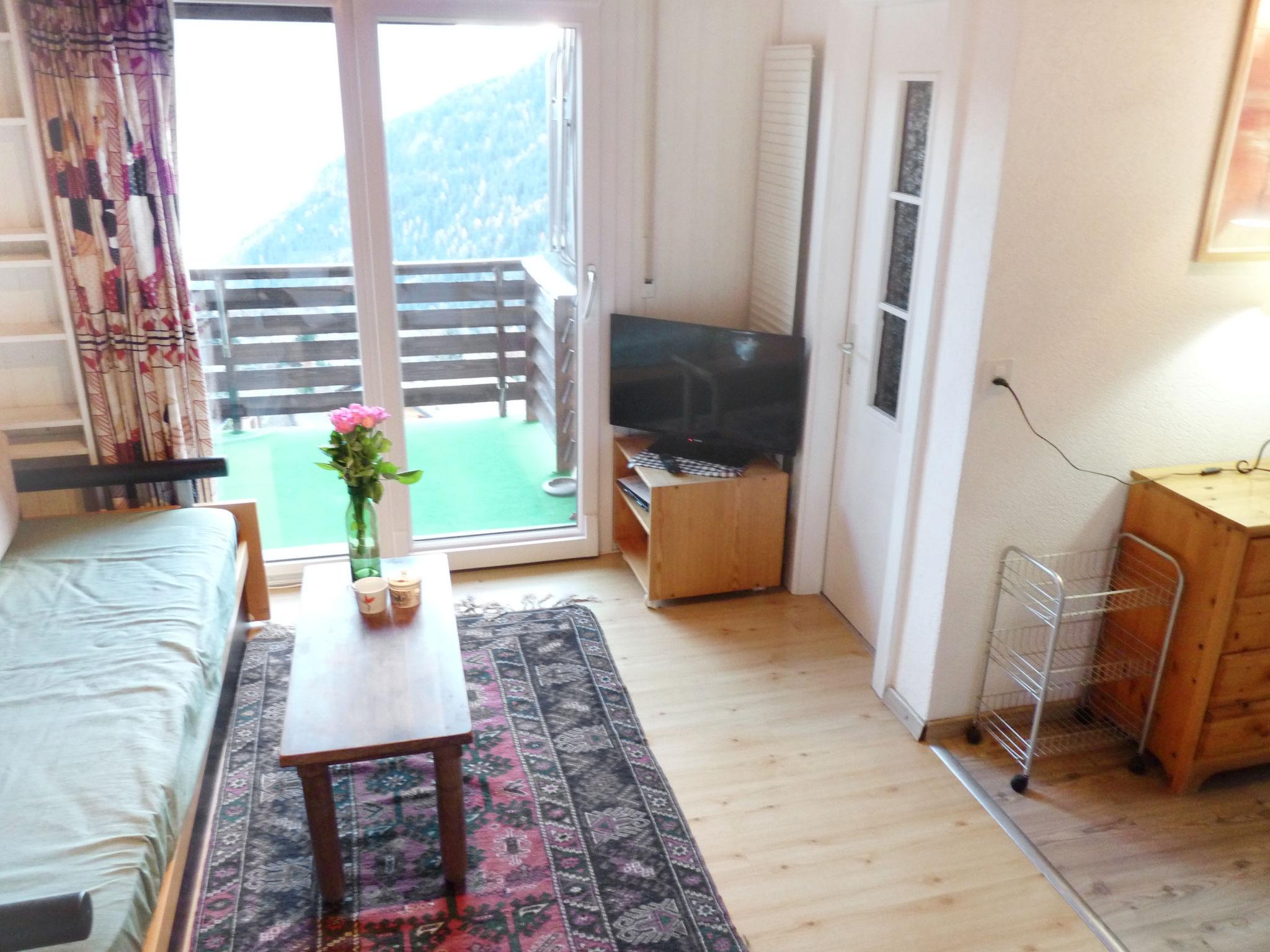 Foto 3 - Apartment mit 1 Schlafzimmer in Leytron mit blick auf die berge