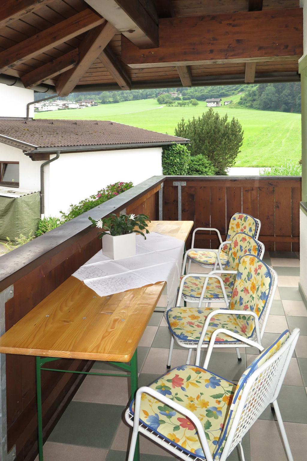 Foto 2 - Apartamento de 3 habitaciones en Aschau im Zillertal con jardín y vistas a la montaña