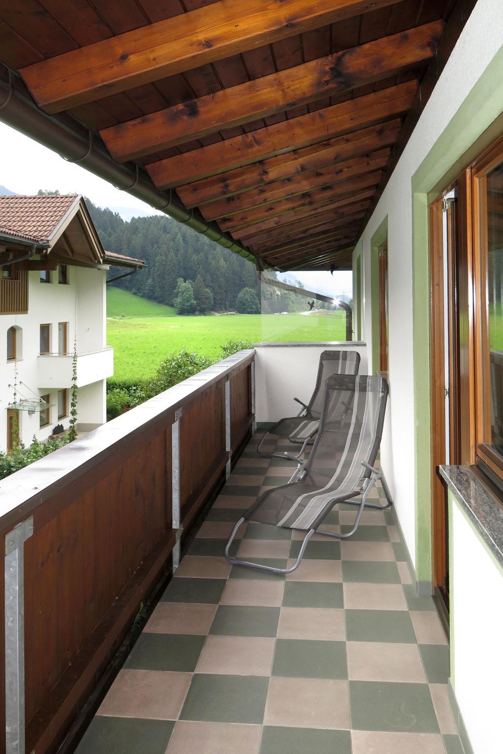 Foto 17 - Apartamento de 3 quartos em Aschau im Zillertal com jardim