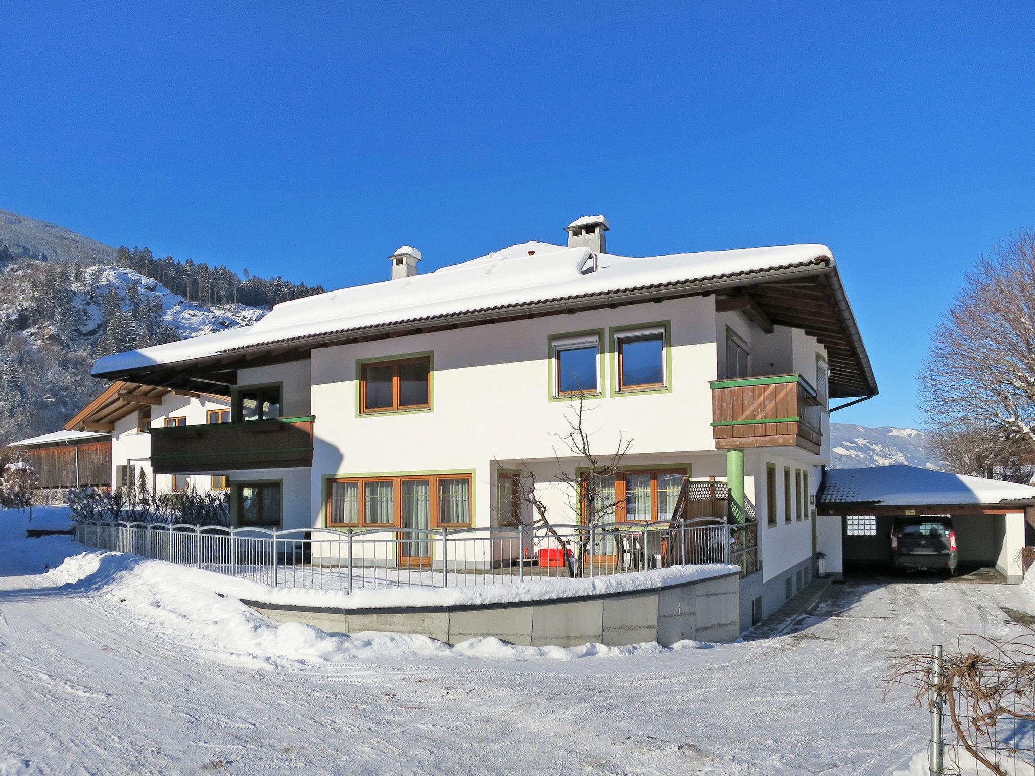 Foto 14 - Apartamento de 1 habitación en Aschau im Zillertal con jardín y vistas a la montaña